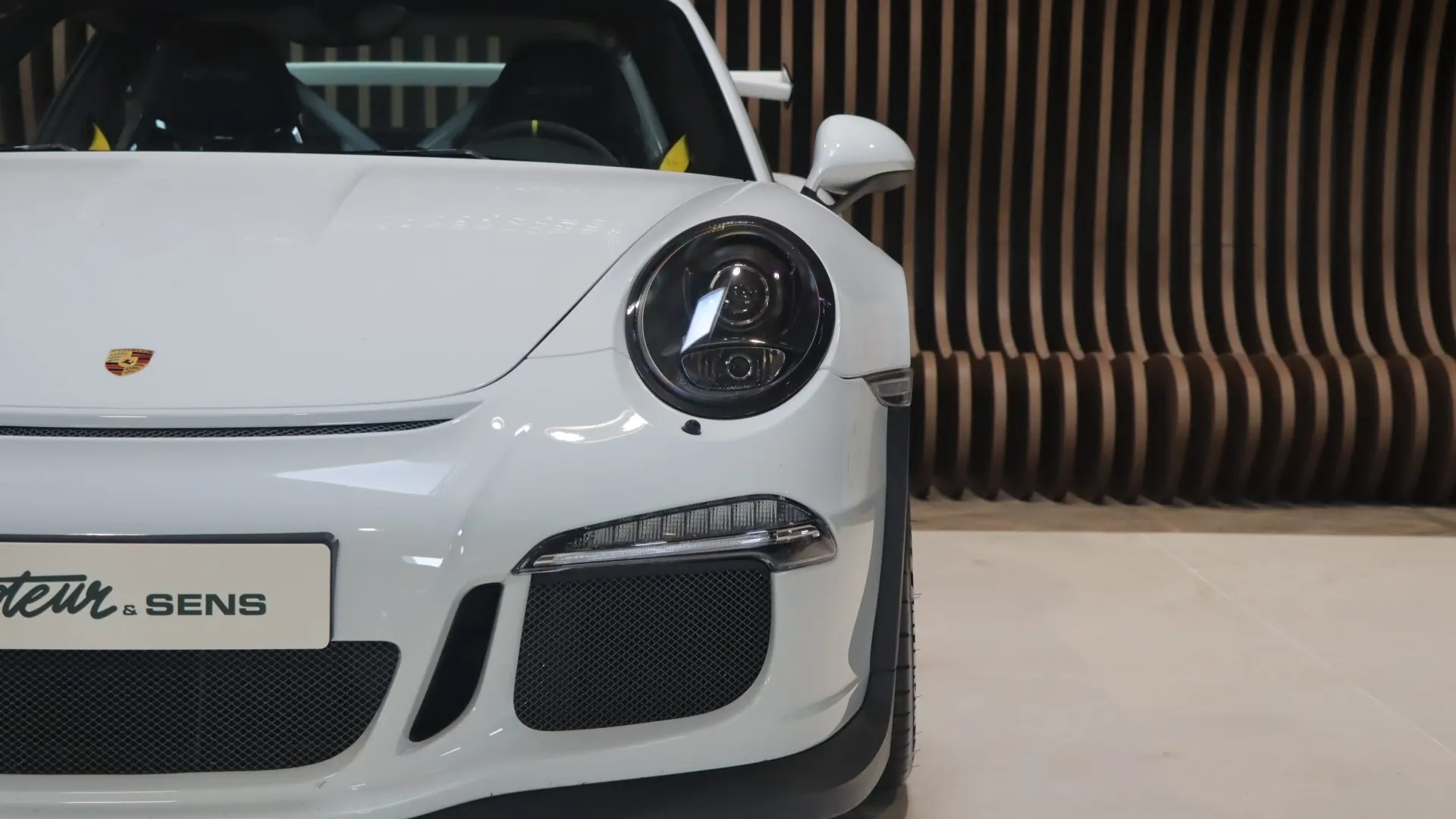 Porsche 911 — photo 39