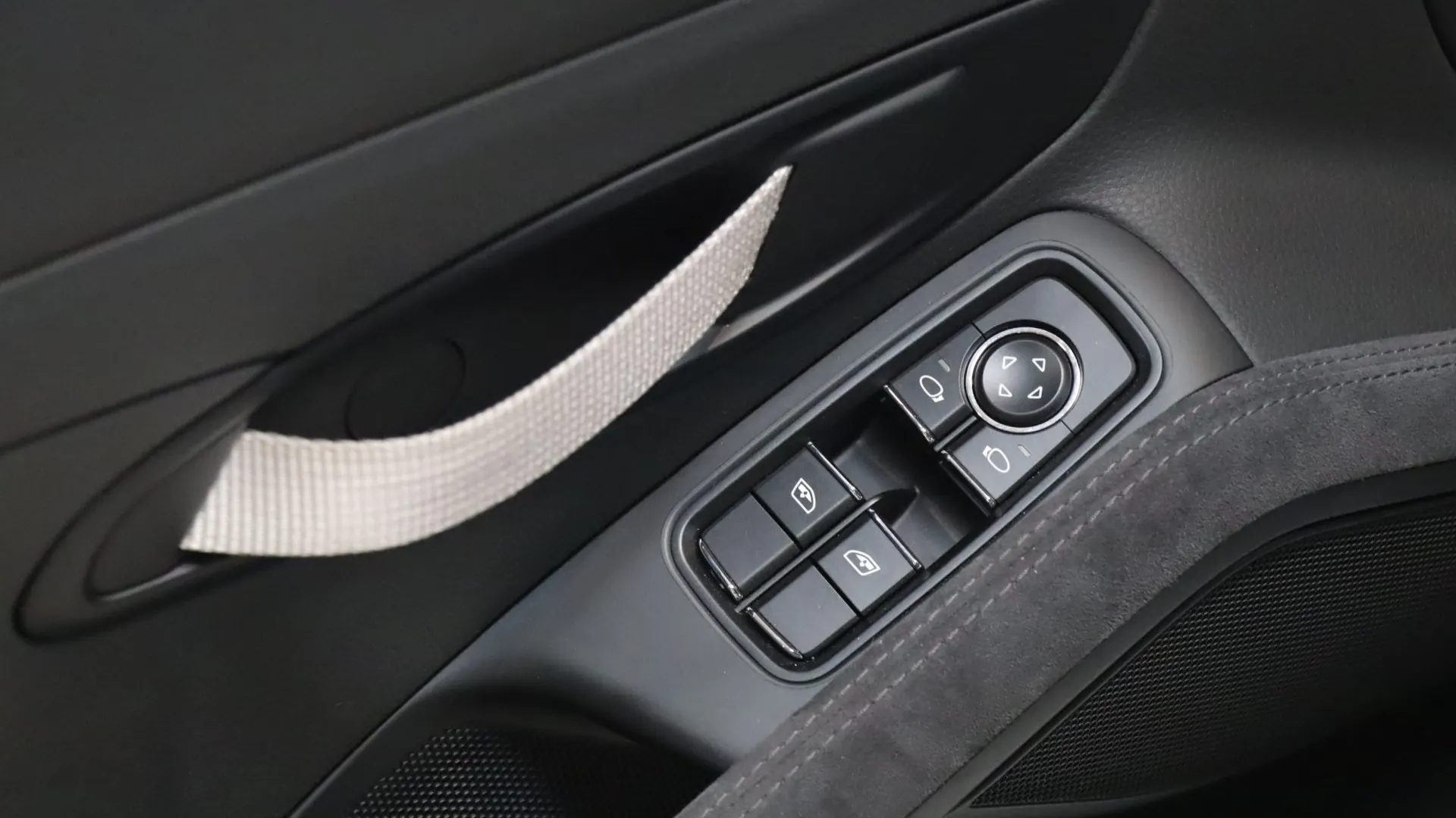 Porsche 911 — photo 11