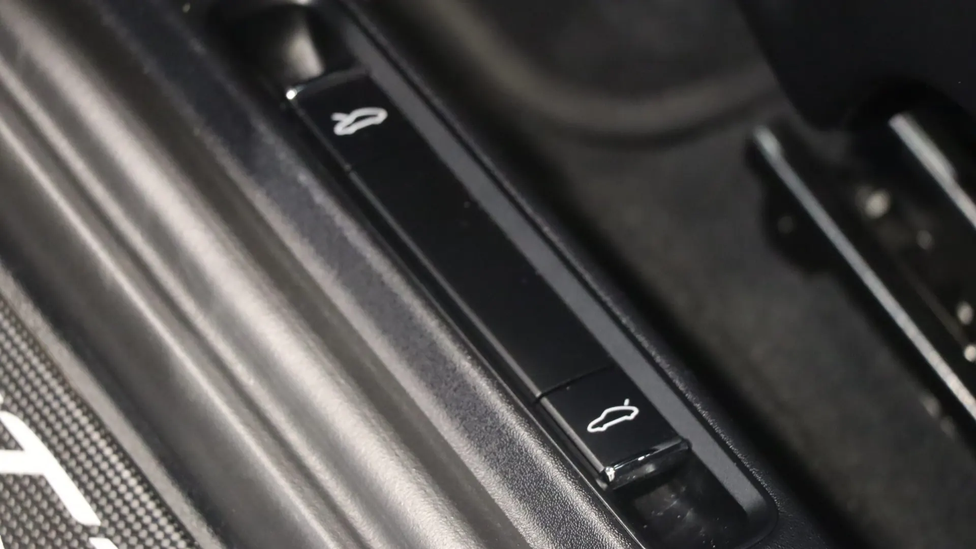 Porsche 911 — photo 7