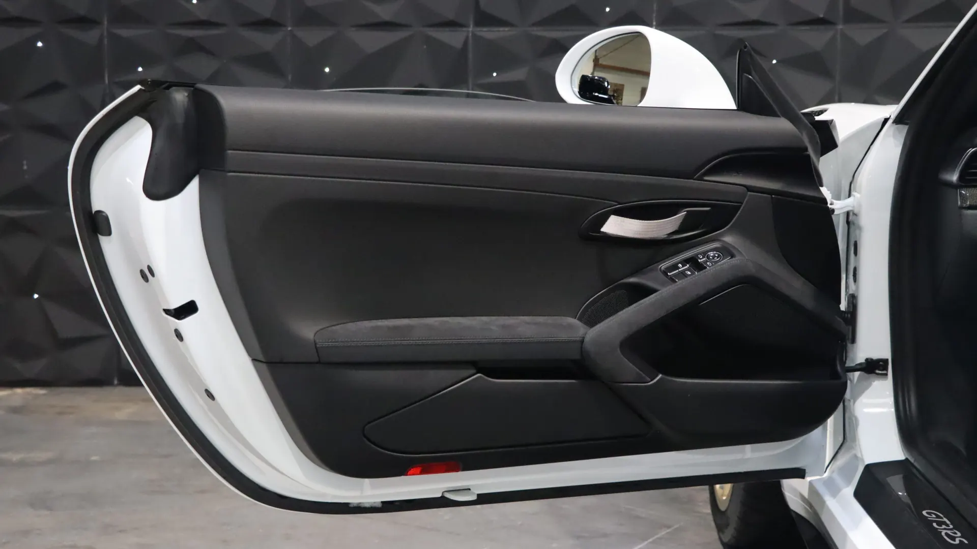 Porsche 911 — photo 4