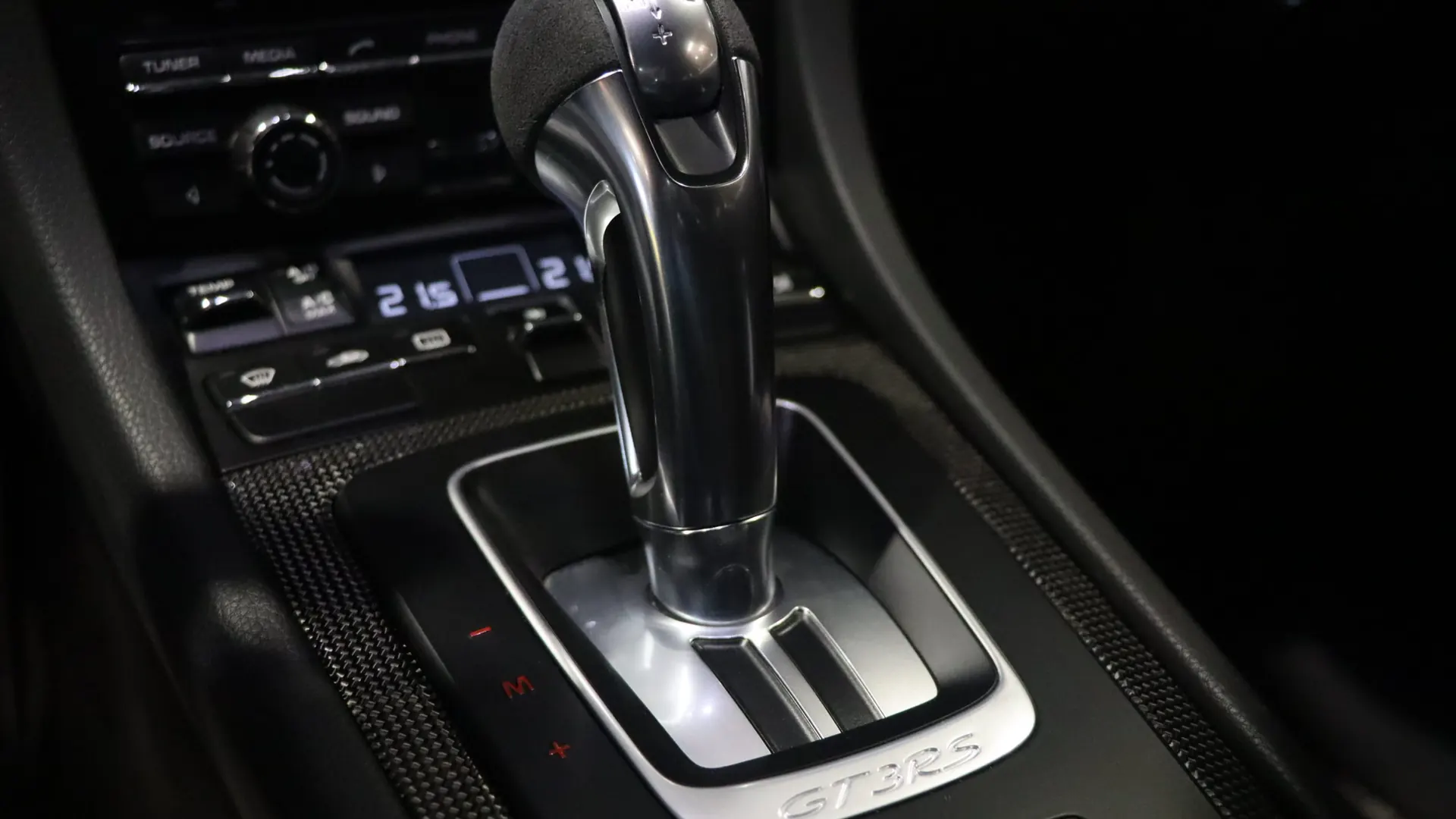 Porsche 911 — photo 19