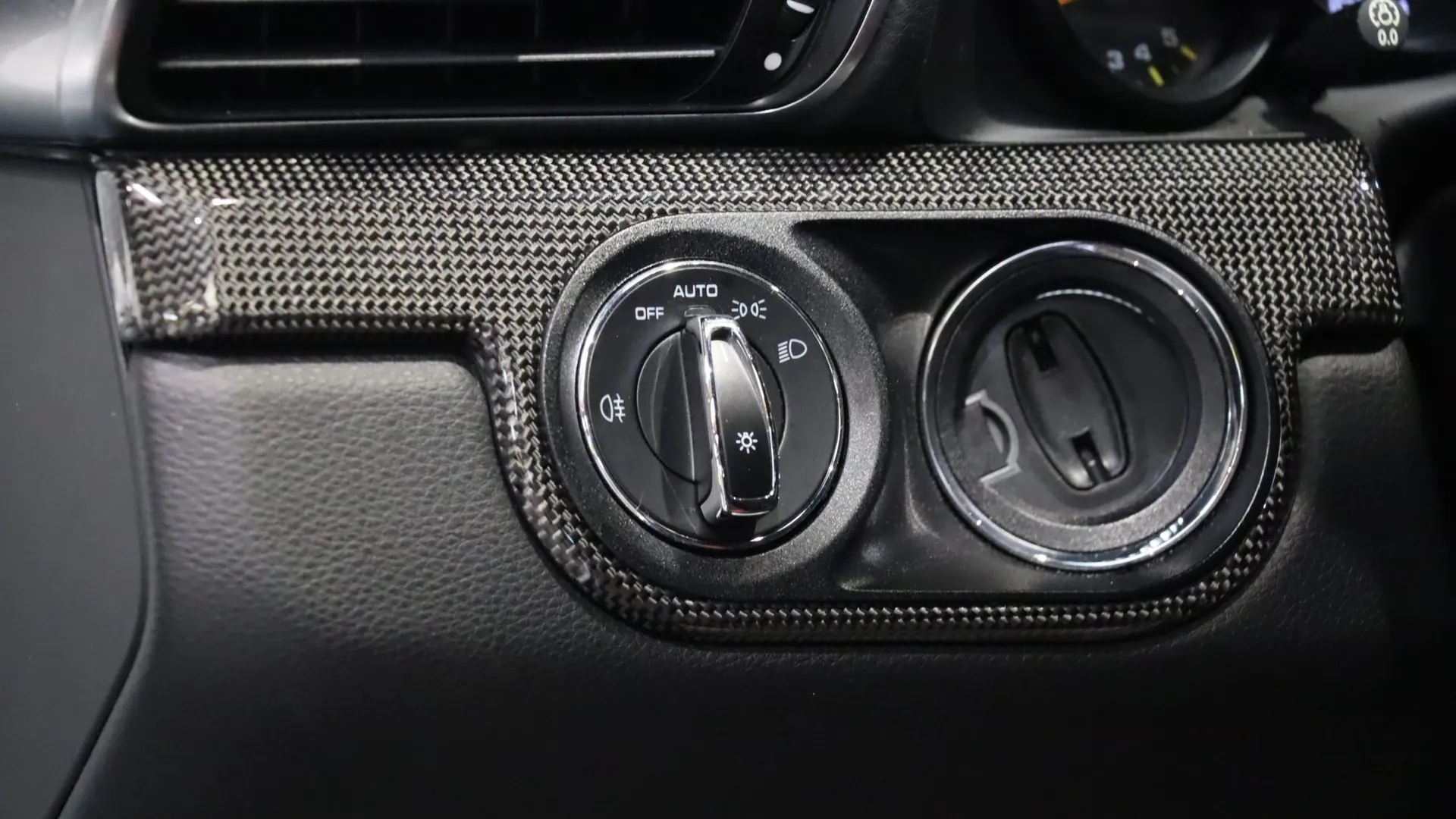 Porsche 911 — photo 10