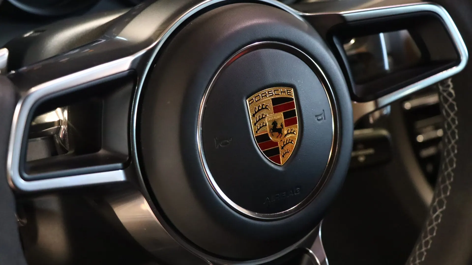 Porsche 911 — photo 21
