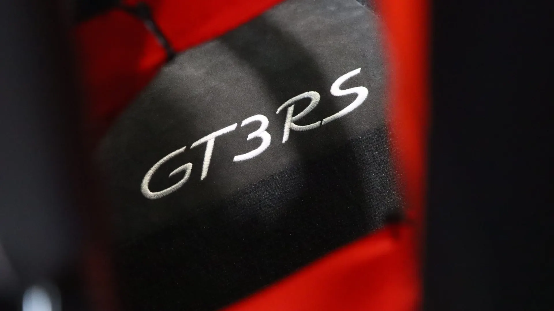 Porsche 911 — photo 39