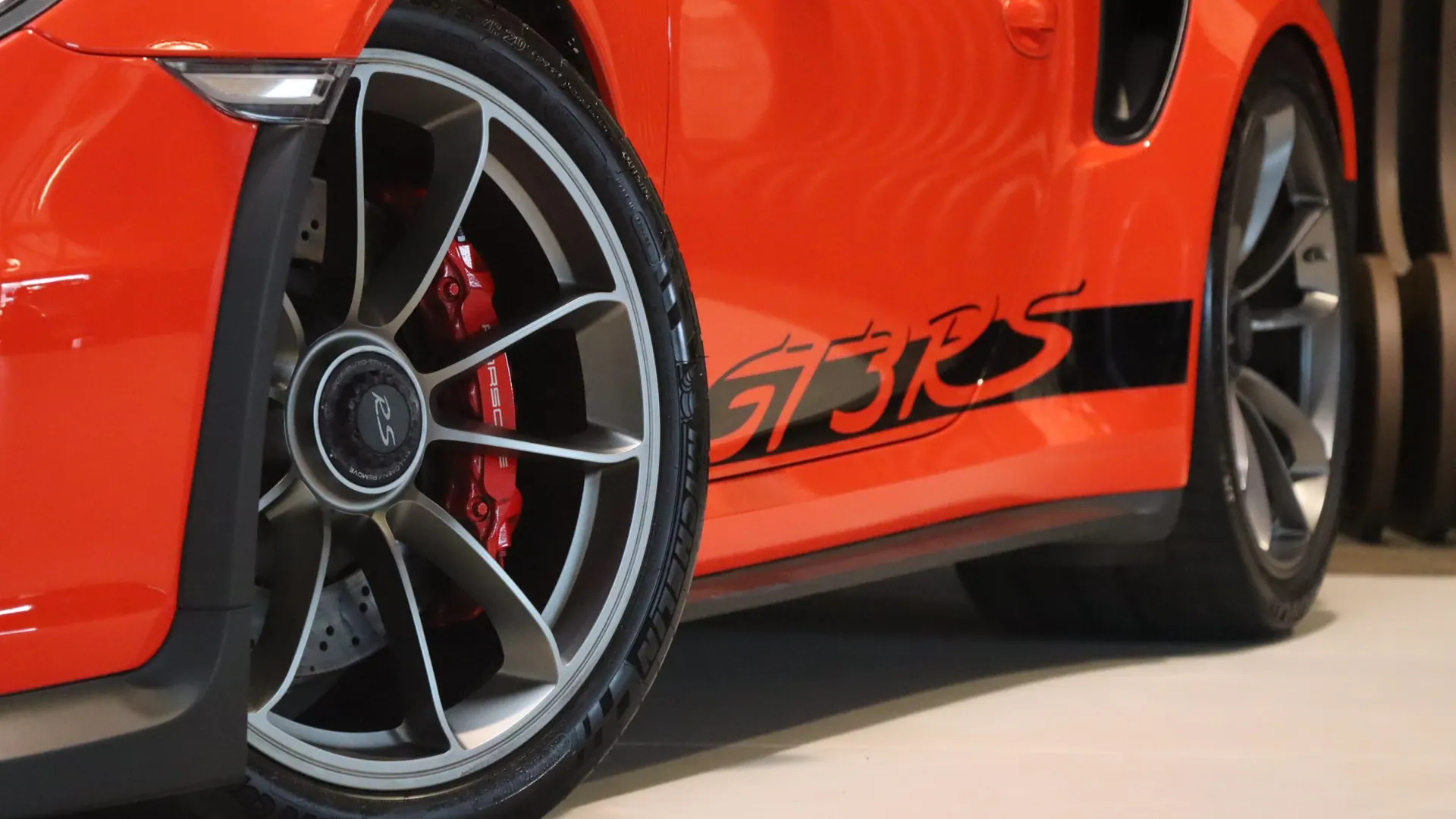 Porsche 911 — photo 45