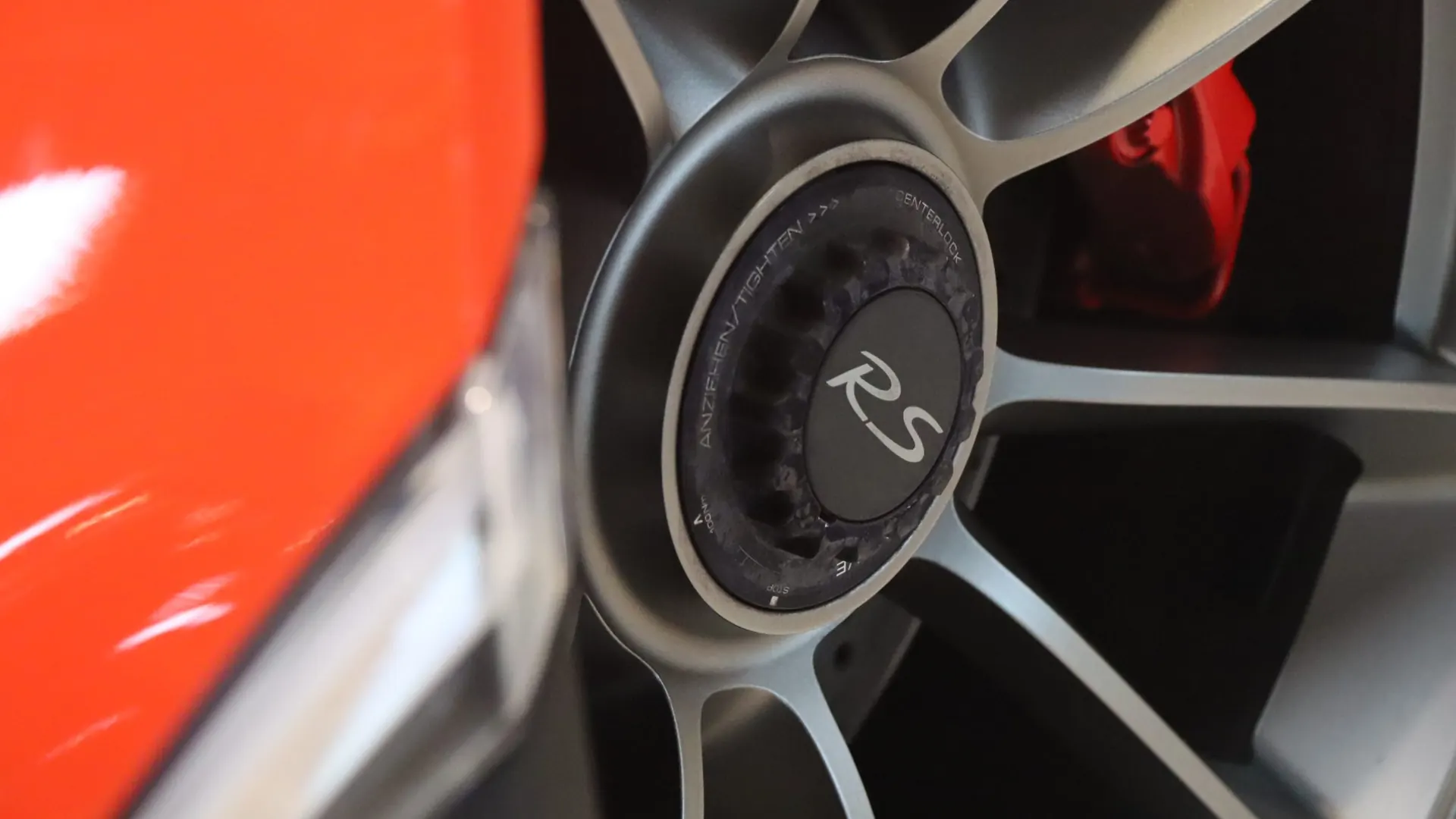 Porsche 911 — photo 46