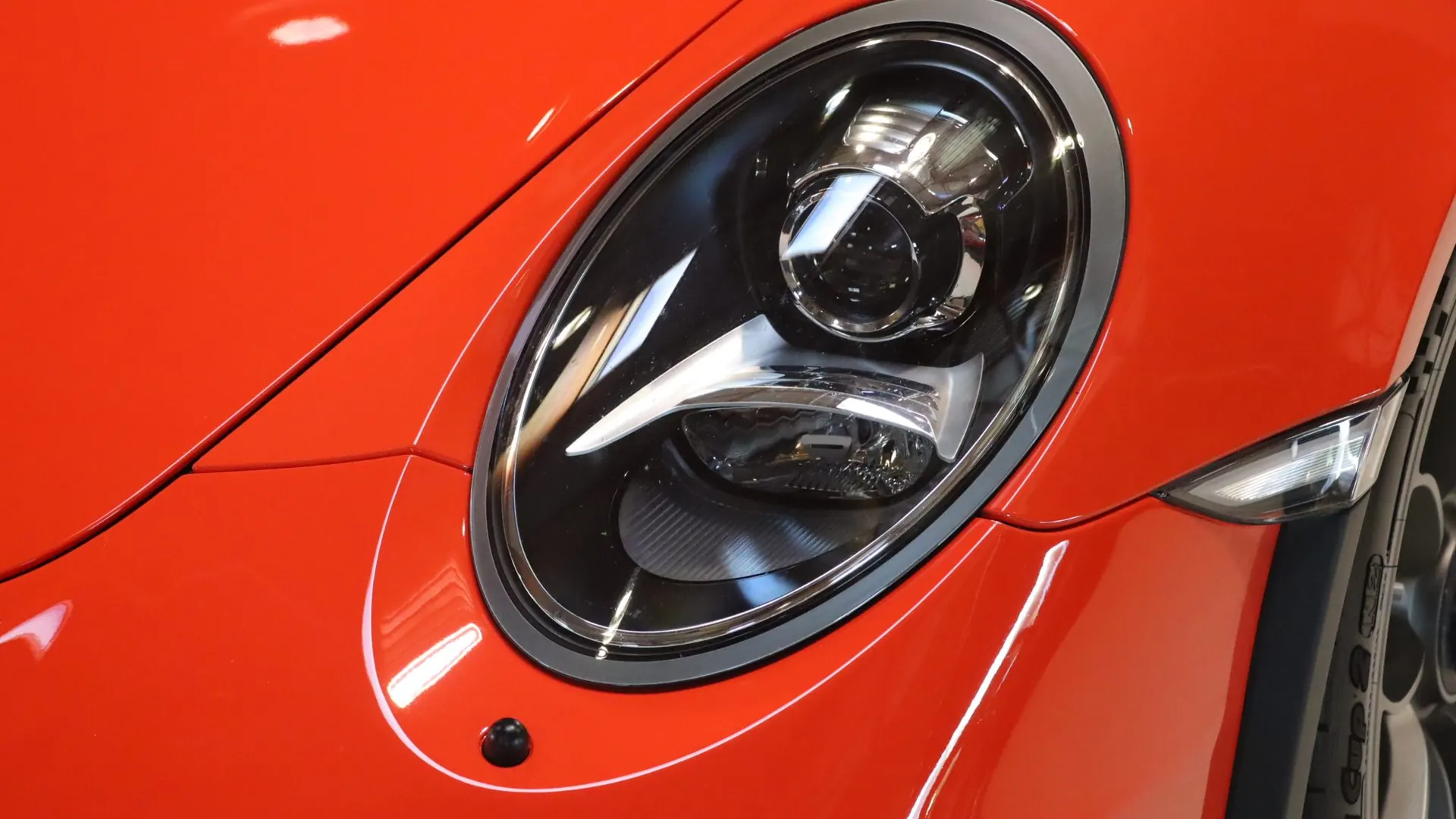 Porsche 911 — photo 41
