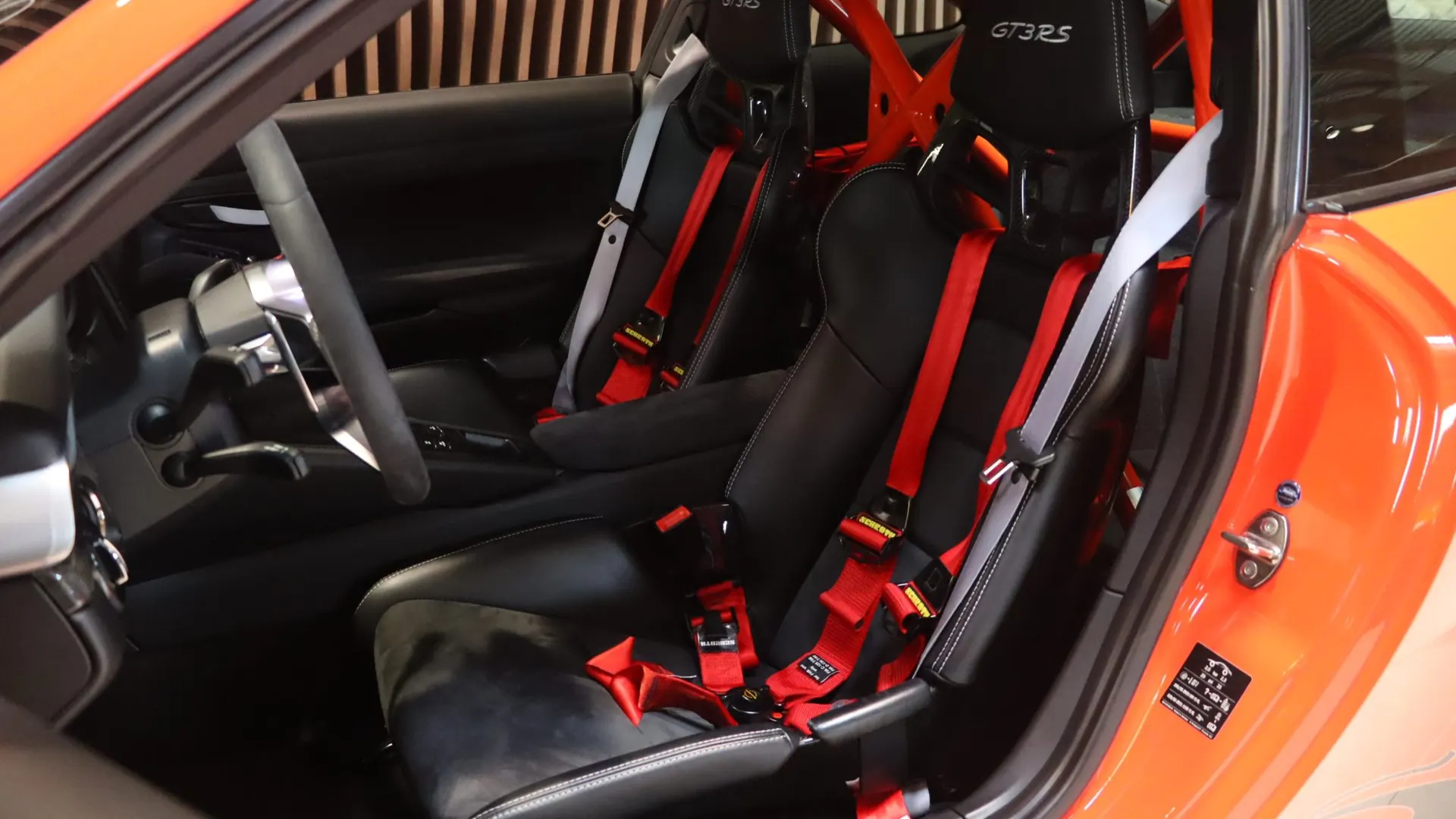 Porsche 911 — photo 6