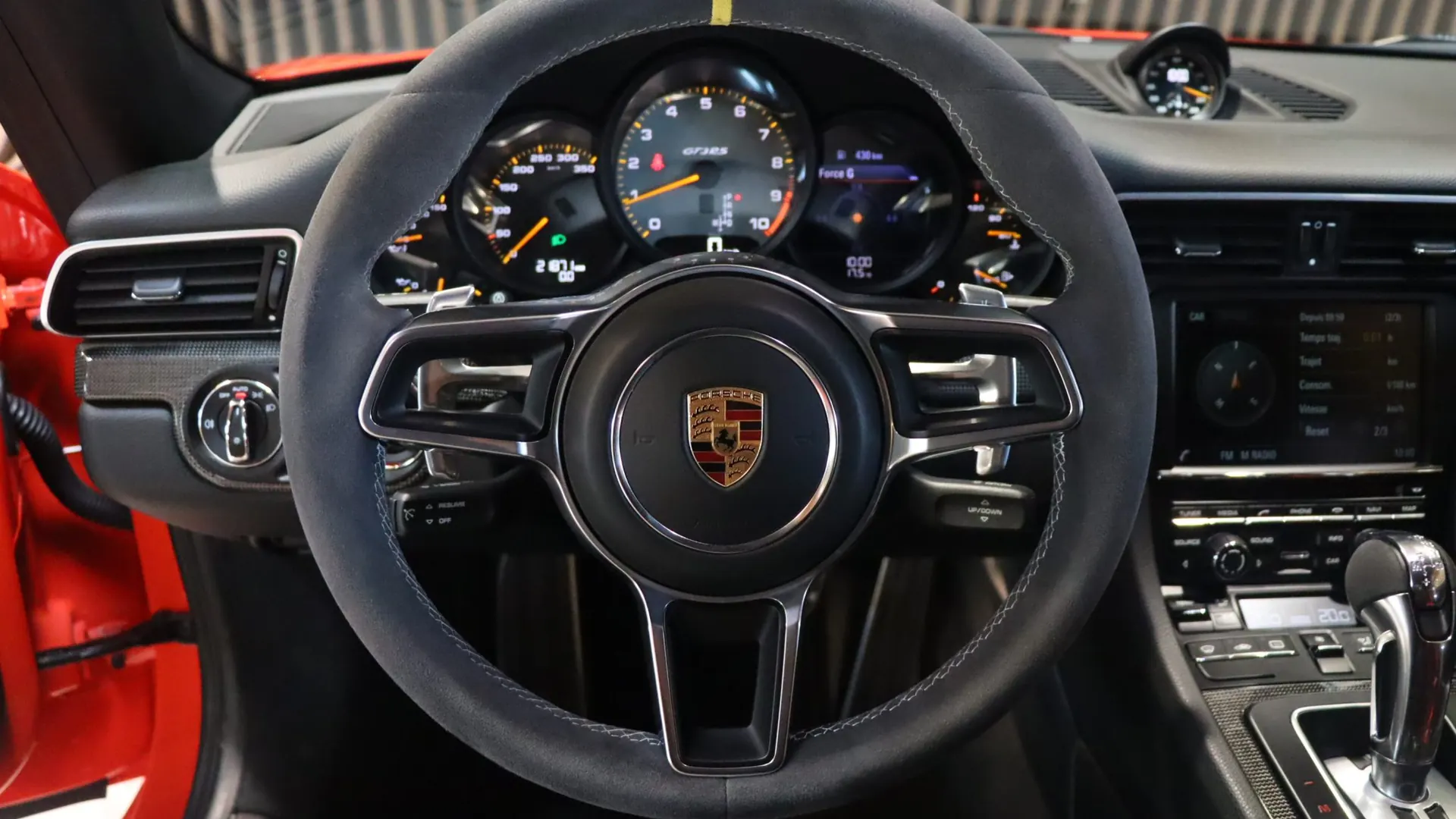 Porsche 911 — photo 9