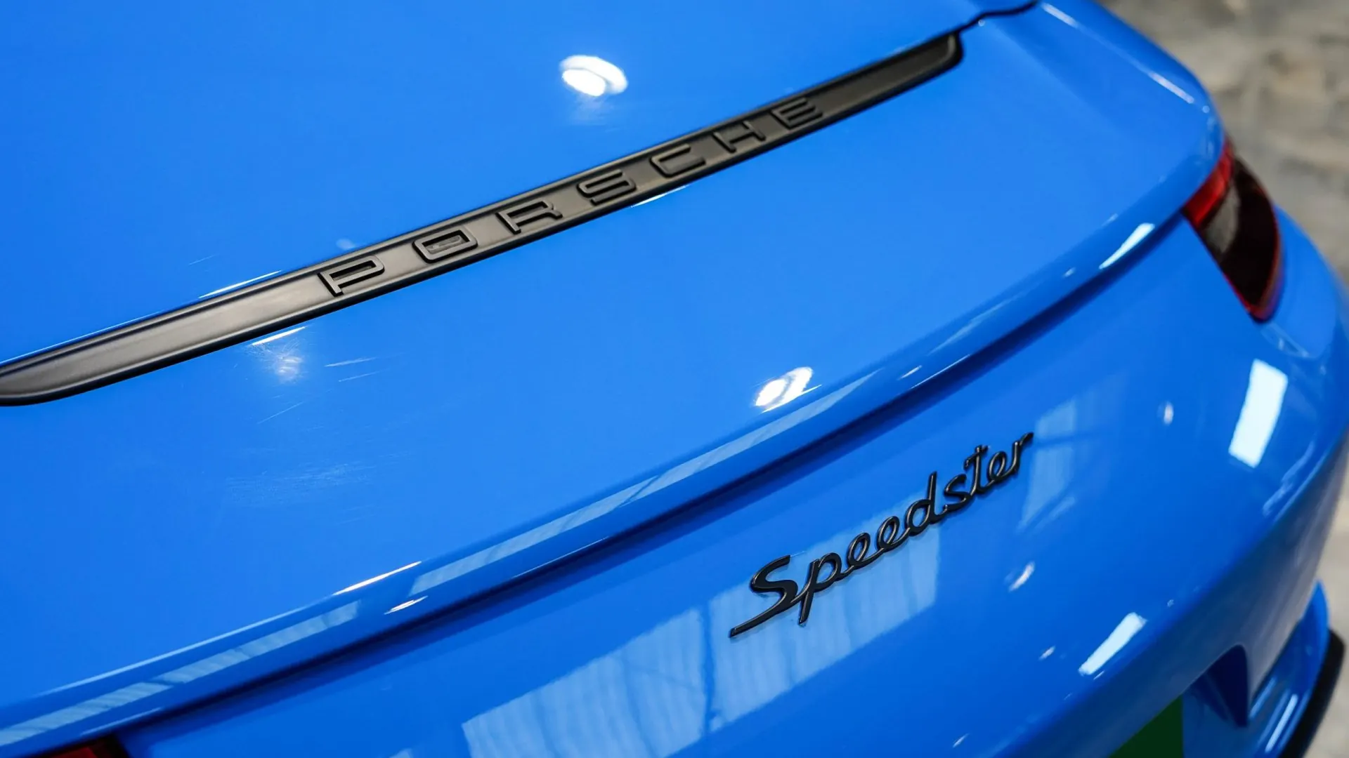 Porsche 911 — photo 47