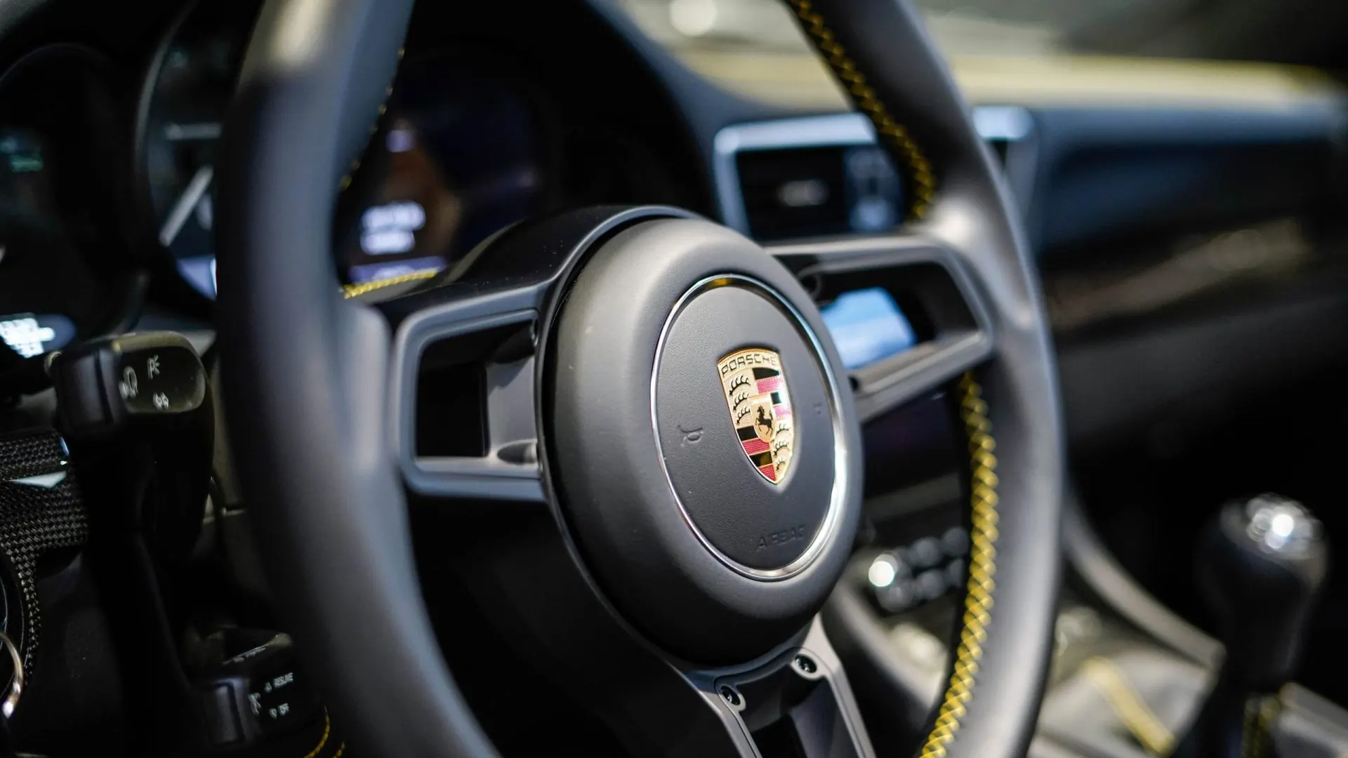 Porsche 911 — photo 12
