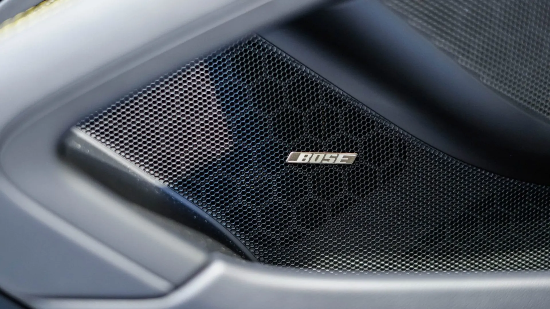 Porsche 911 — photo 46