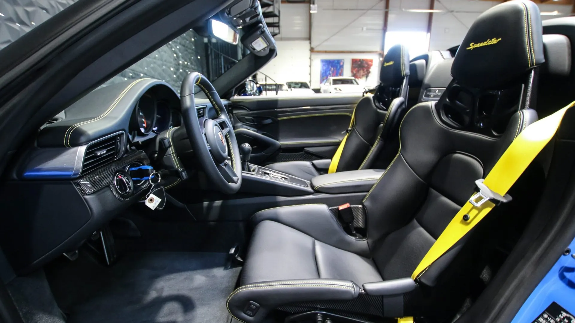 Porsche 911 — photo 8