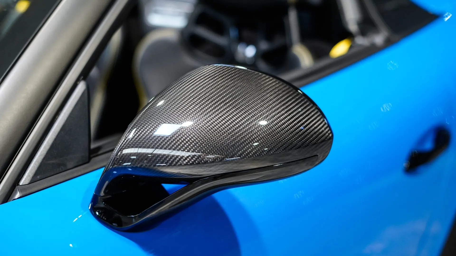 Porsche 911 — photo 26