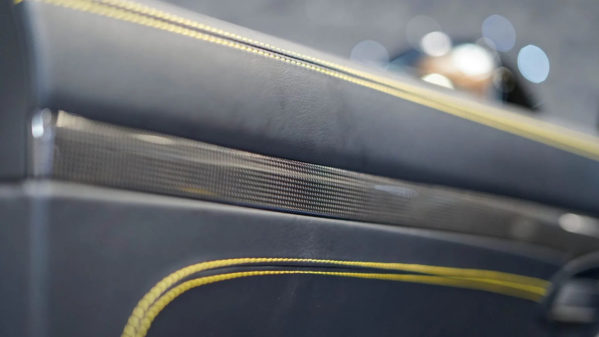 Porsche 911 — photo 14