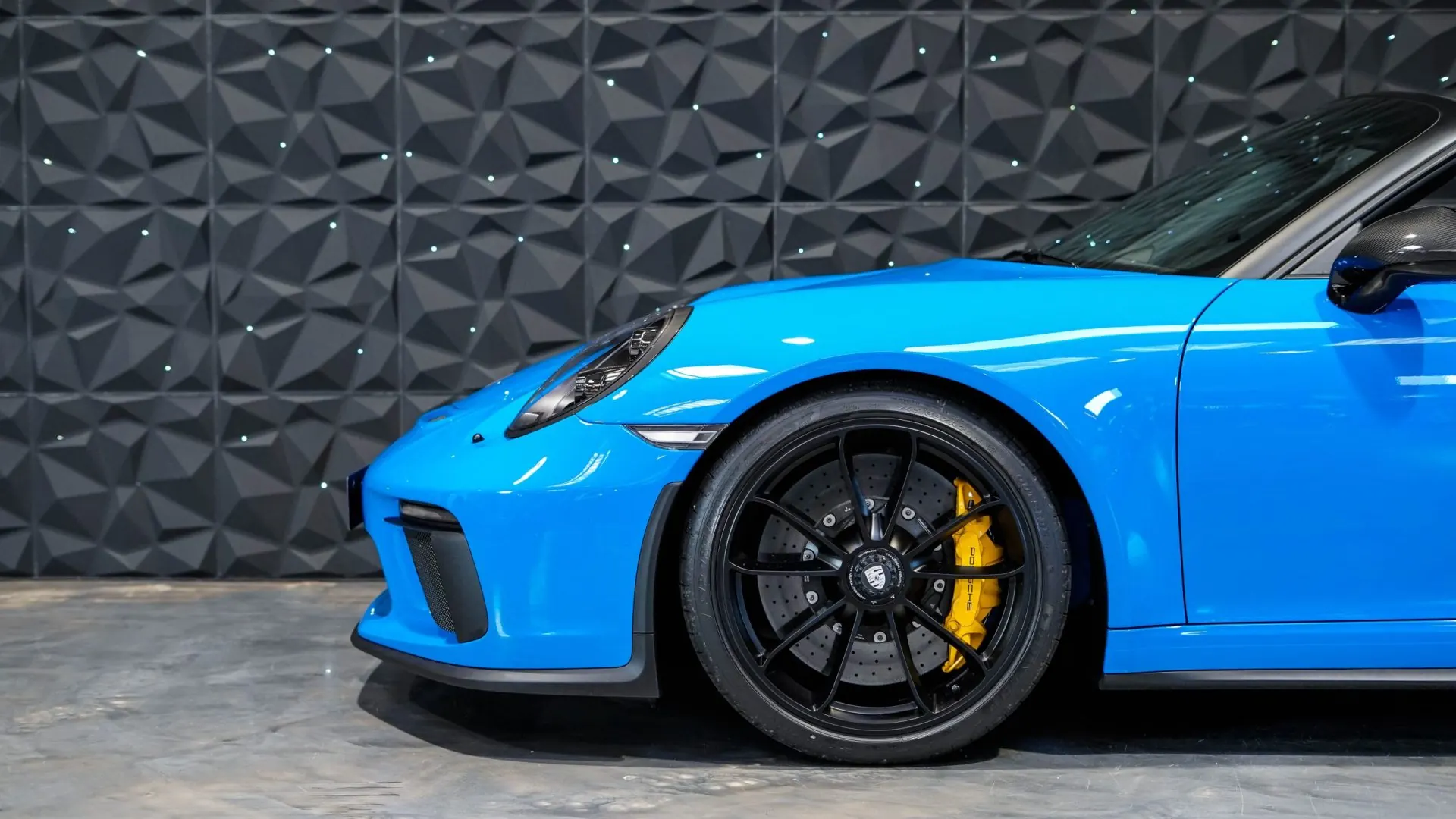 Porsche 911 — photo 30