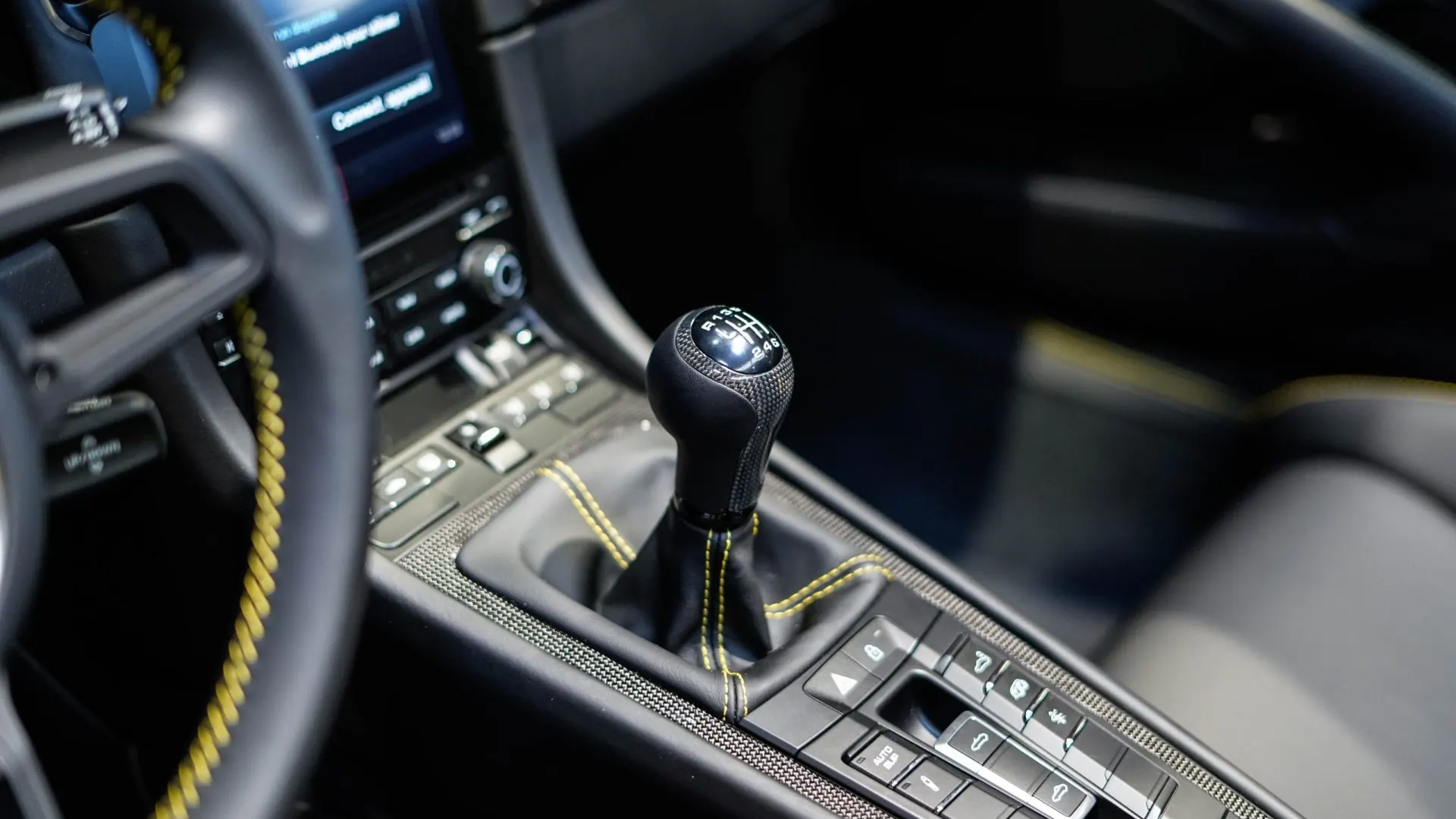 Porsche 911 — photo 20