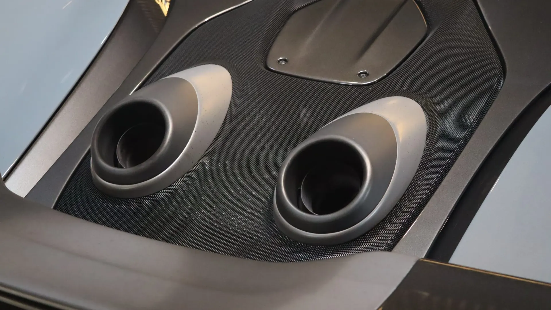 McLaren 600LT — photo 42