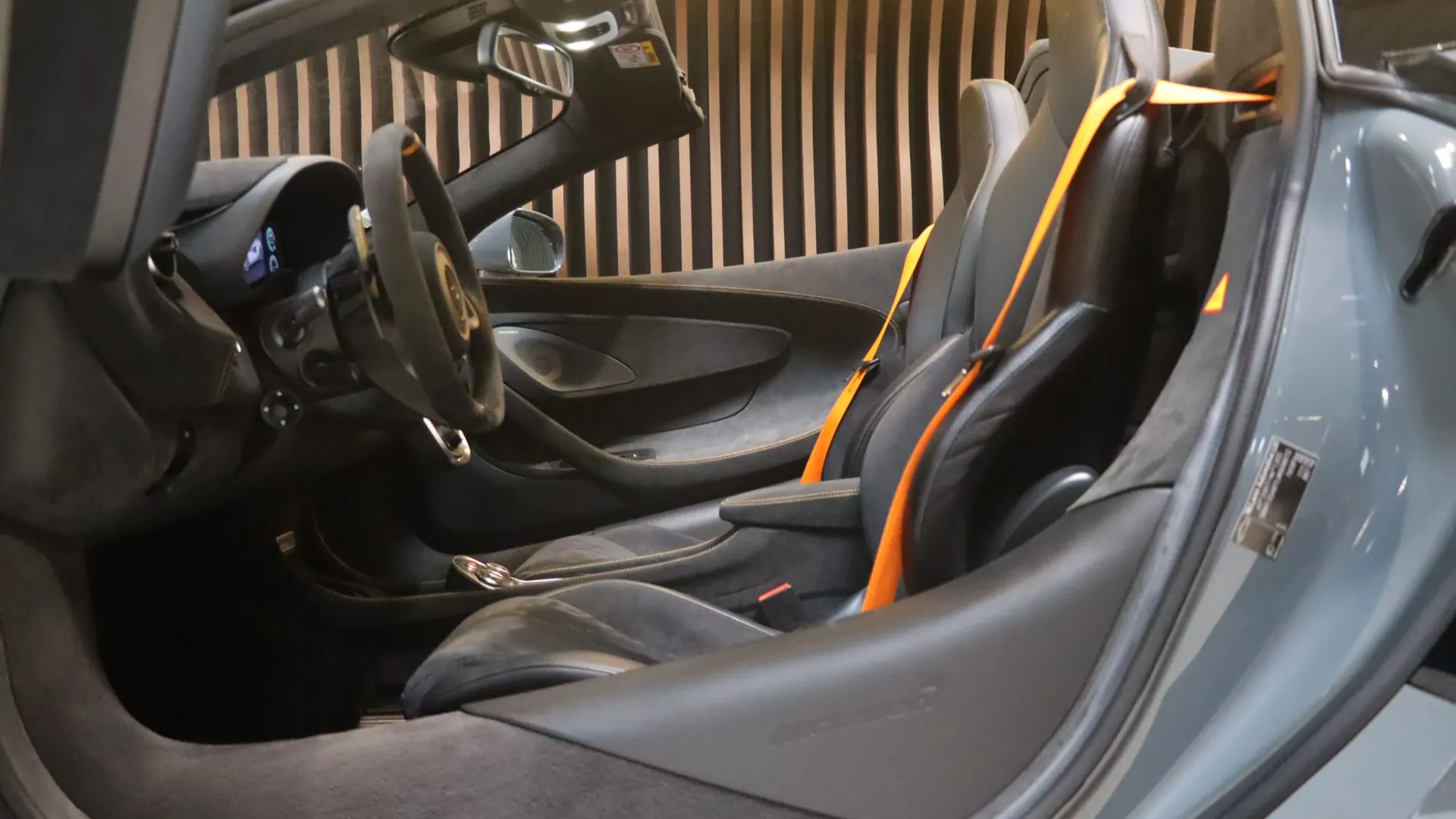 McLaren 600LT — photo 8