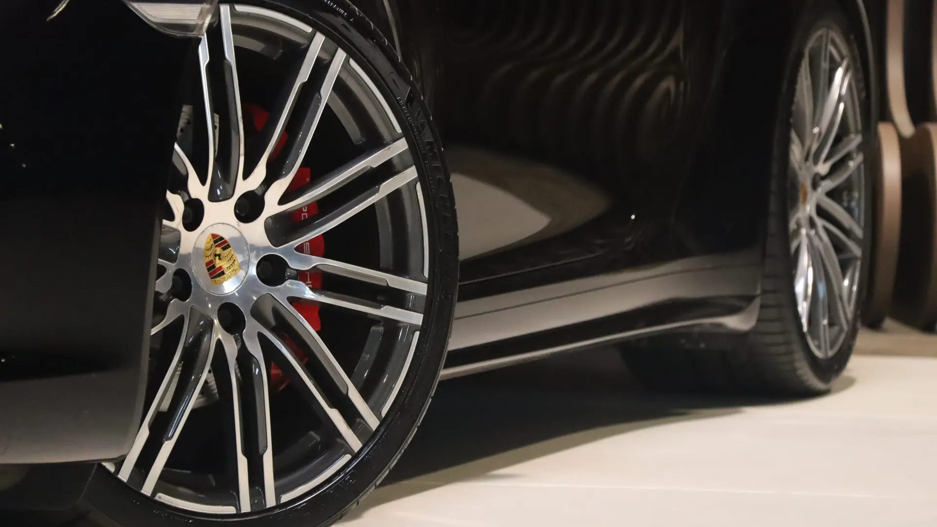 Porsche 911 — photo 43