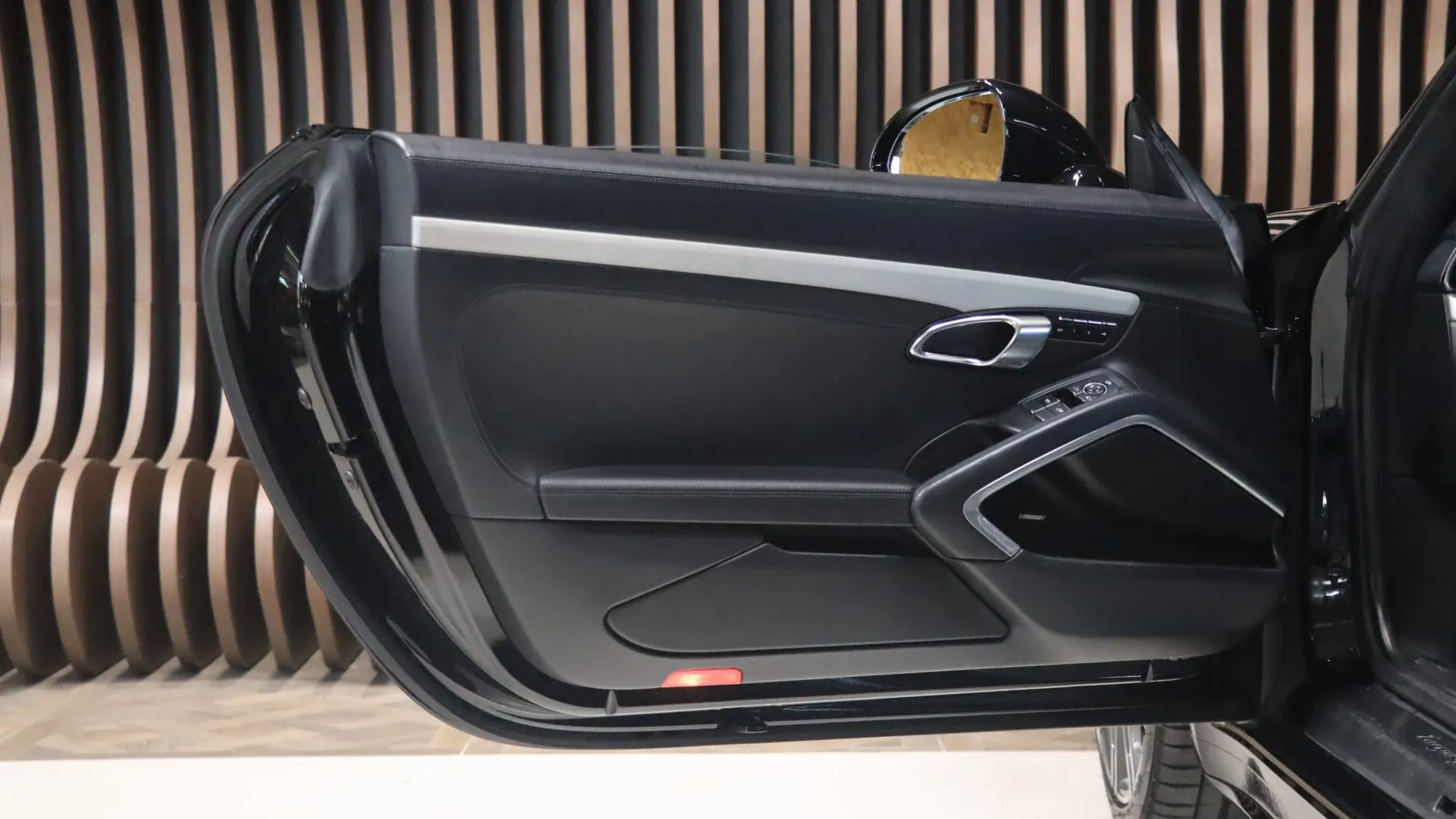Porsche 911 — photo 11
