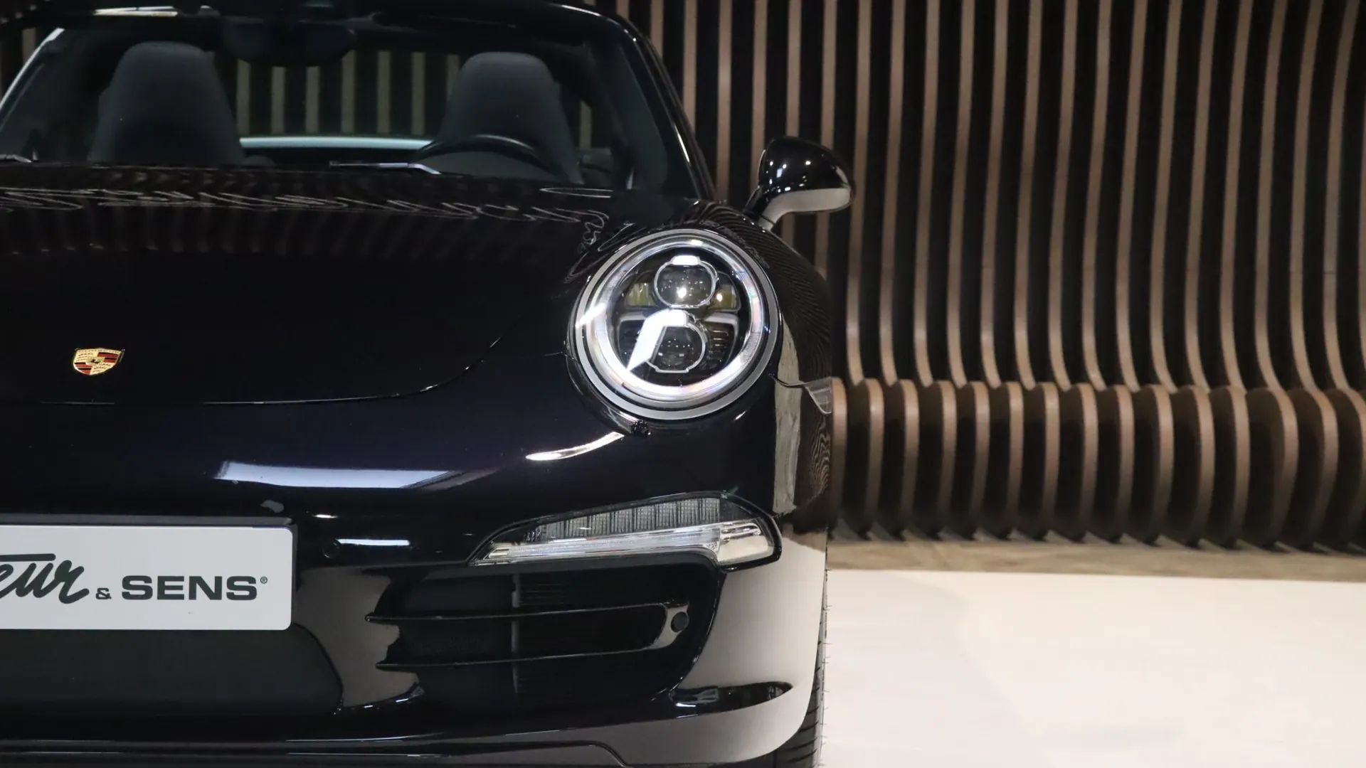 Porsche 911 — photo 39