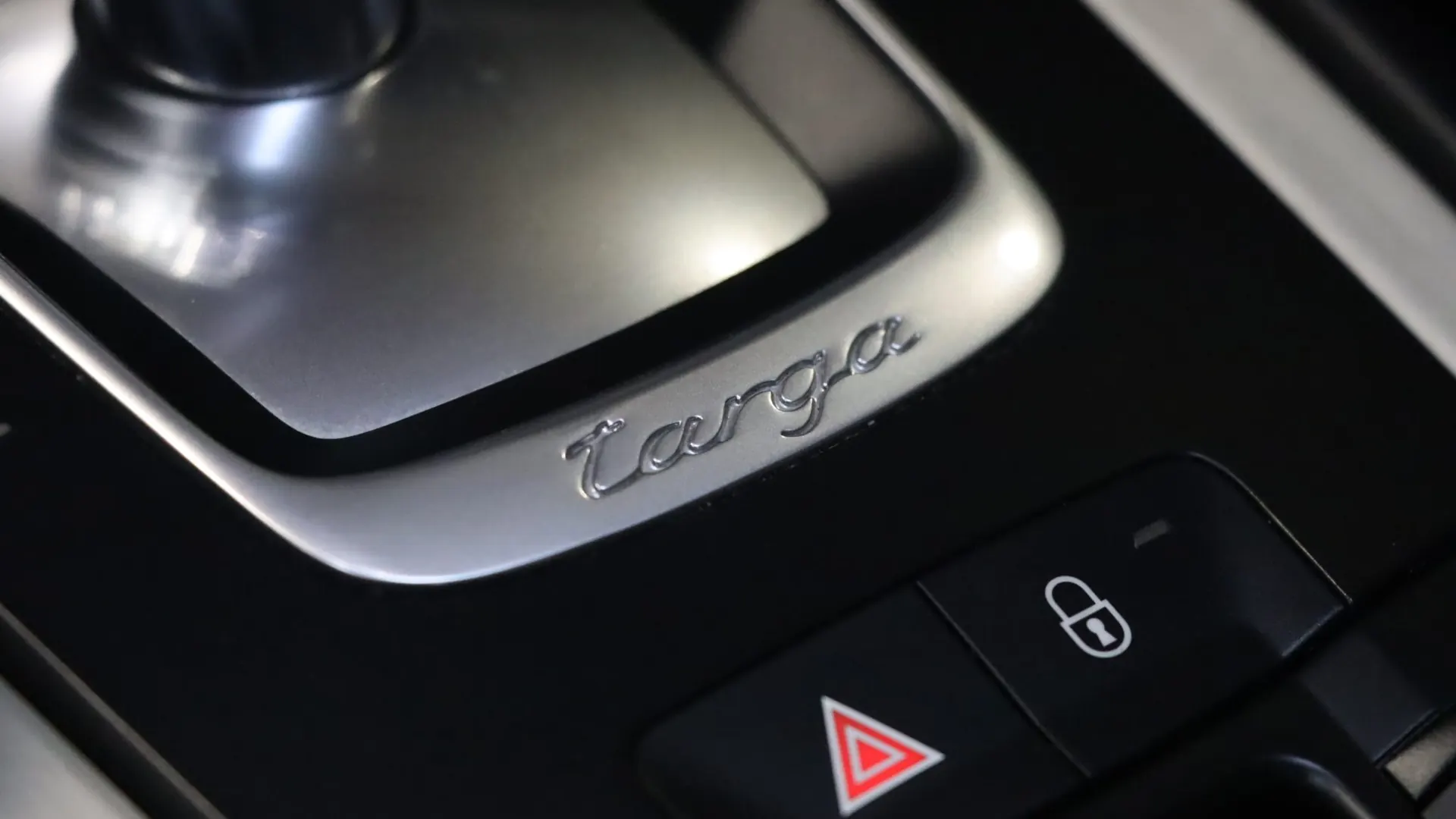 Porsche 911 — photo 33