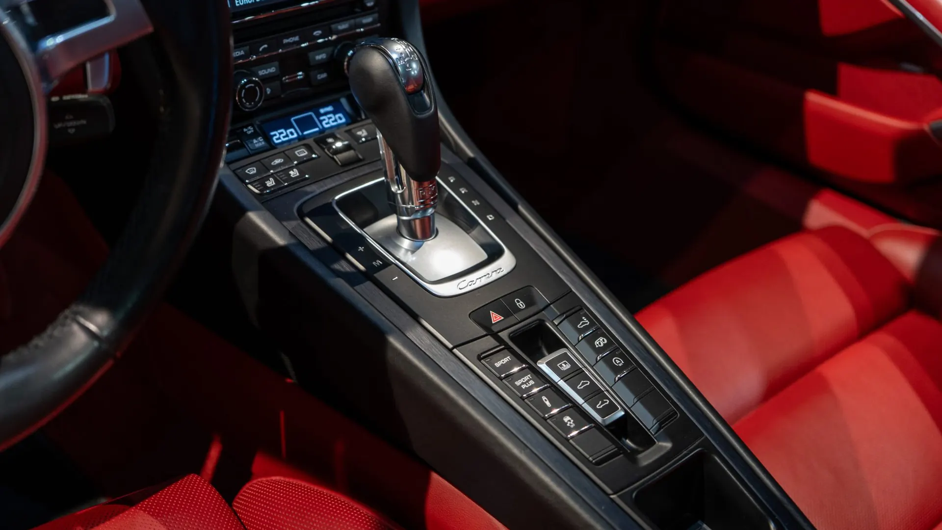 Porsche 911 — photo 20