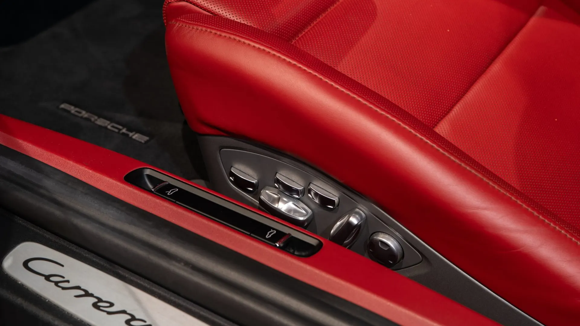 Porsche 911 — photo 14