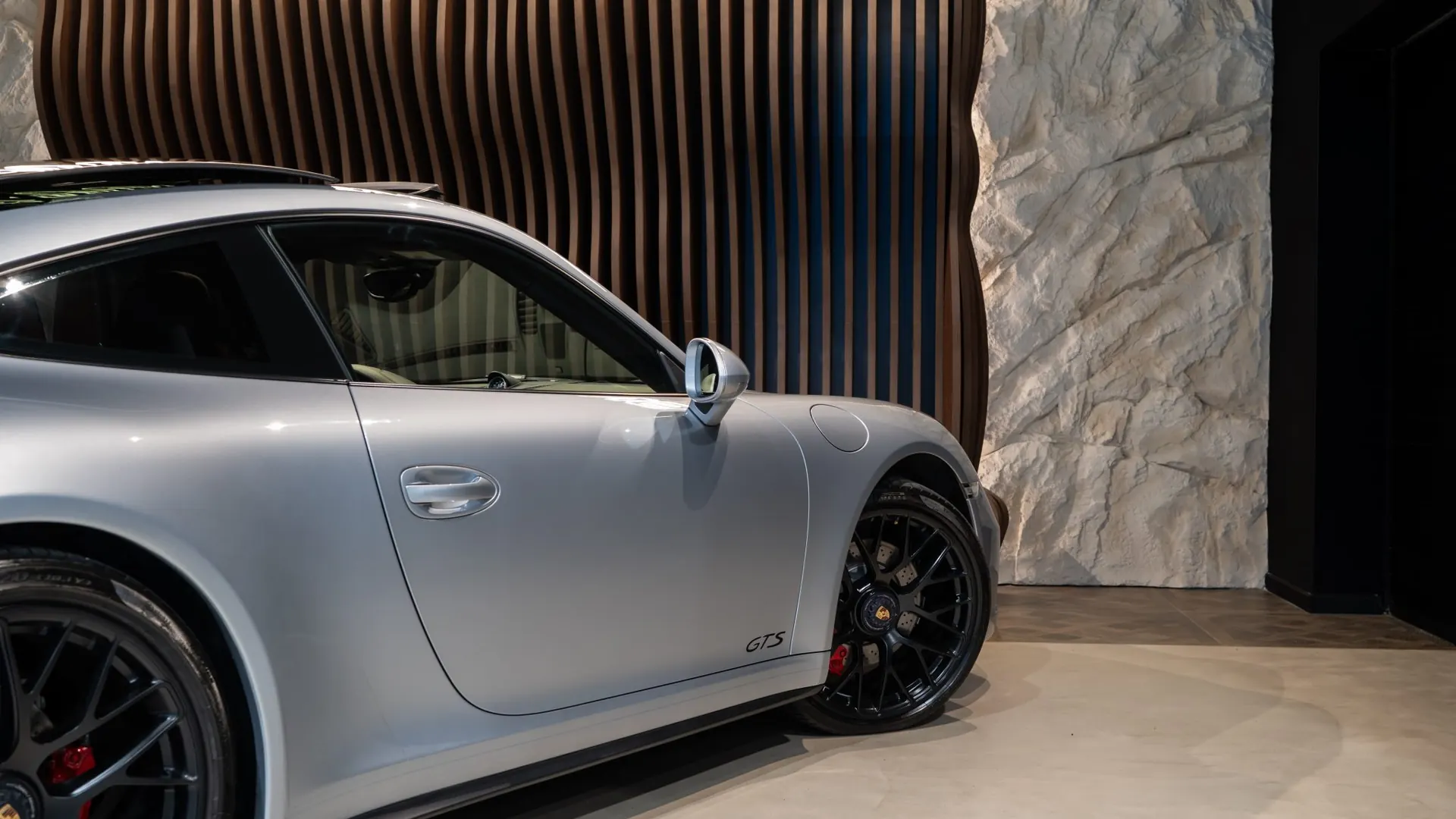 Porsche 911 — photo 41
