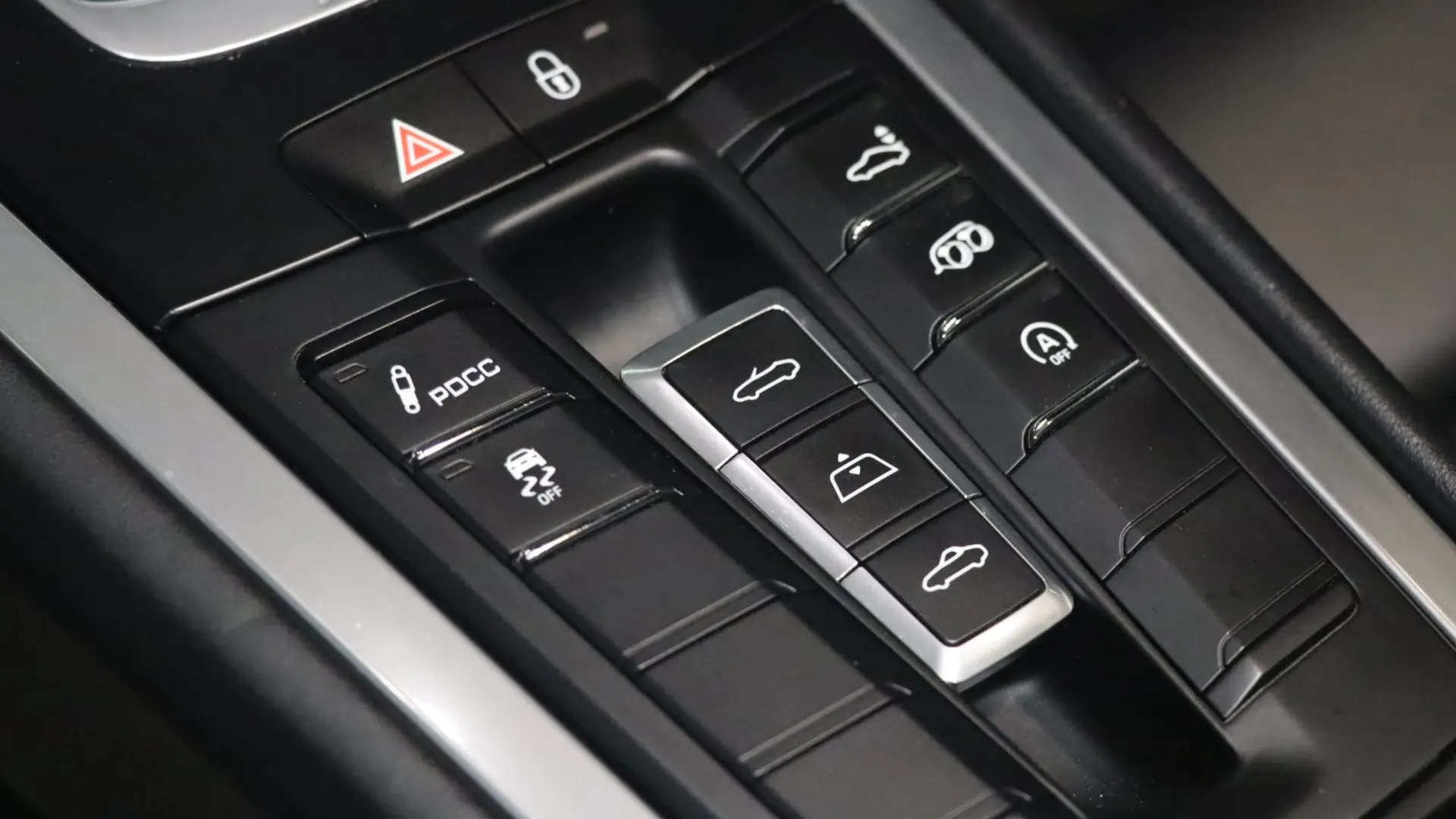 Porsche 911 — photo 32