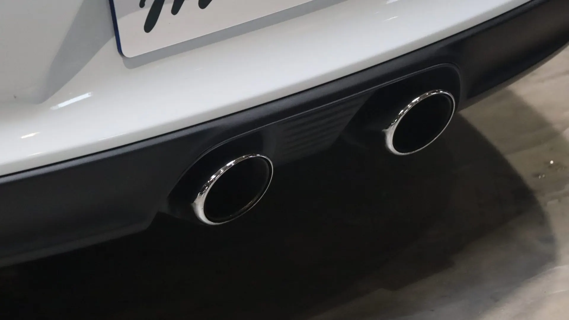Porsche 911 — photo 49