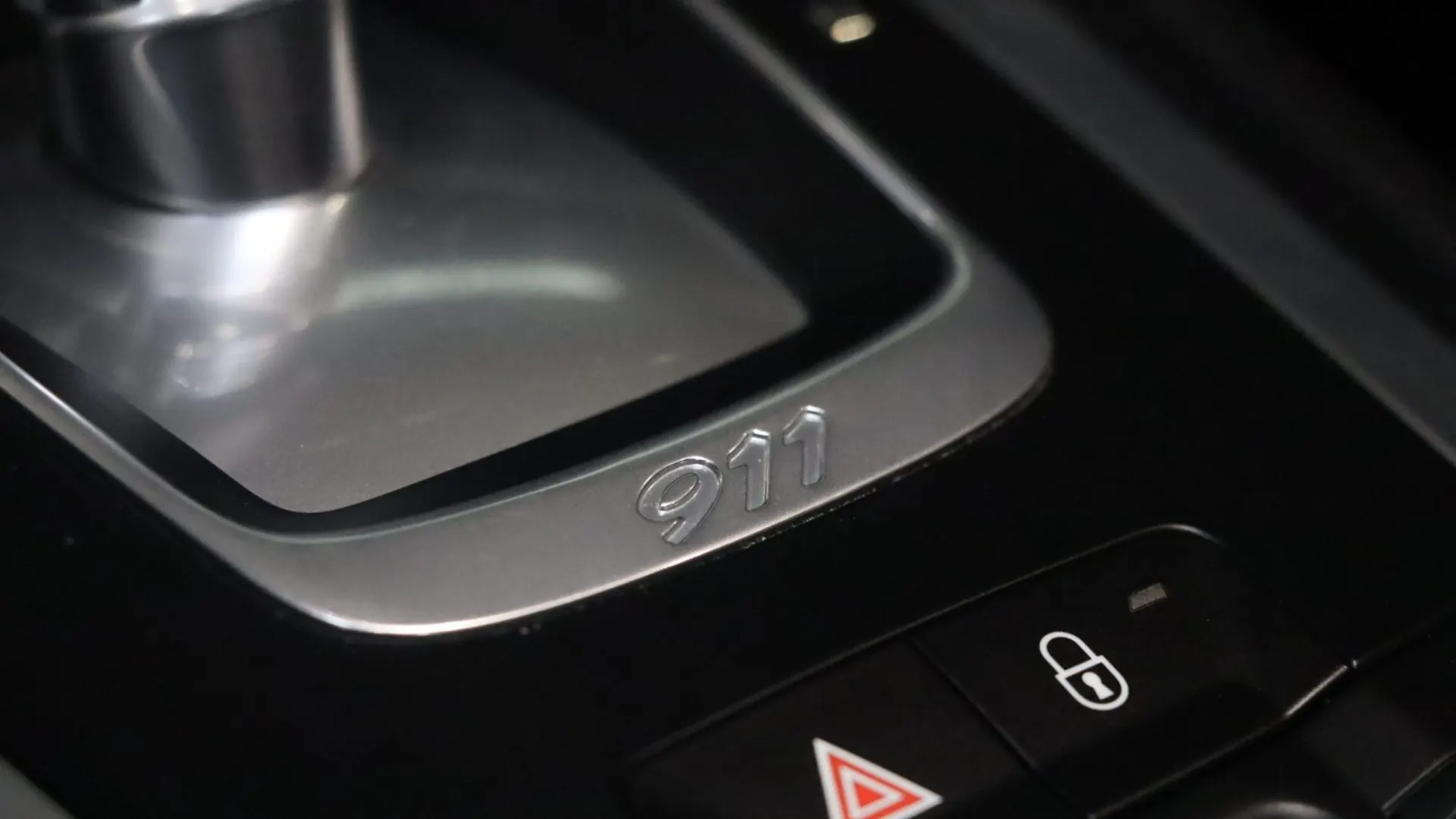 Porsche 911 — photo 31