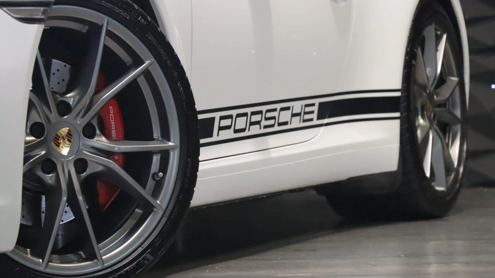 Porsche 911 — photo 41