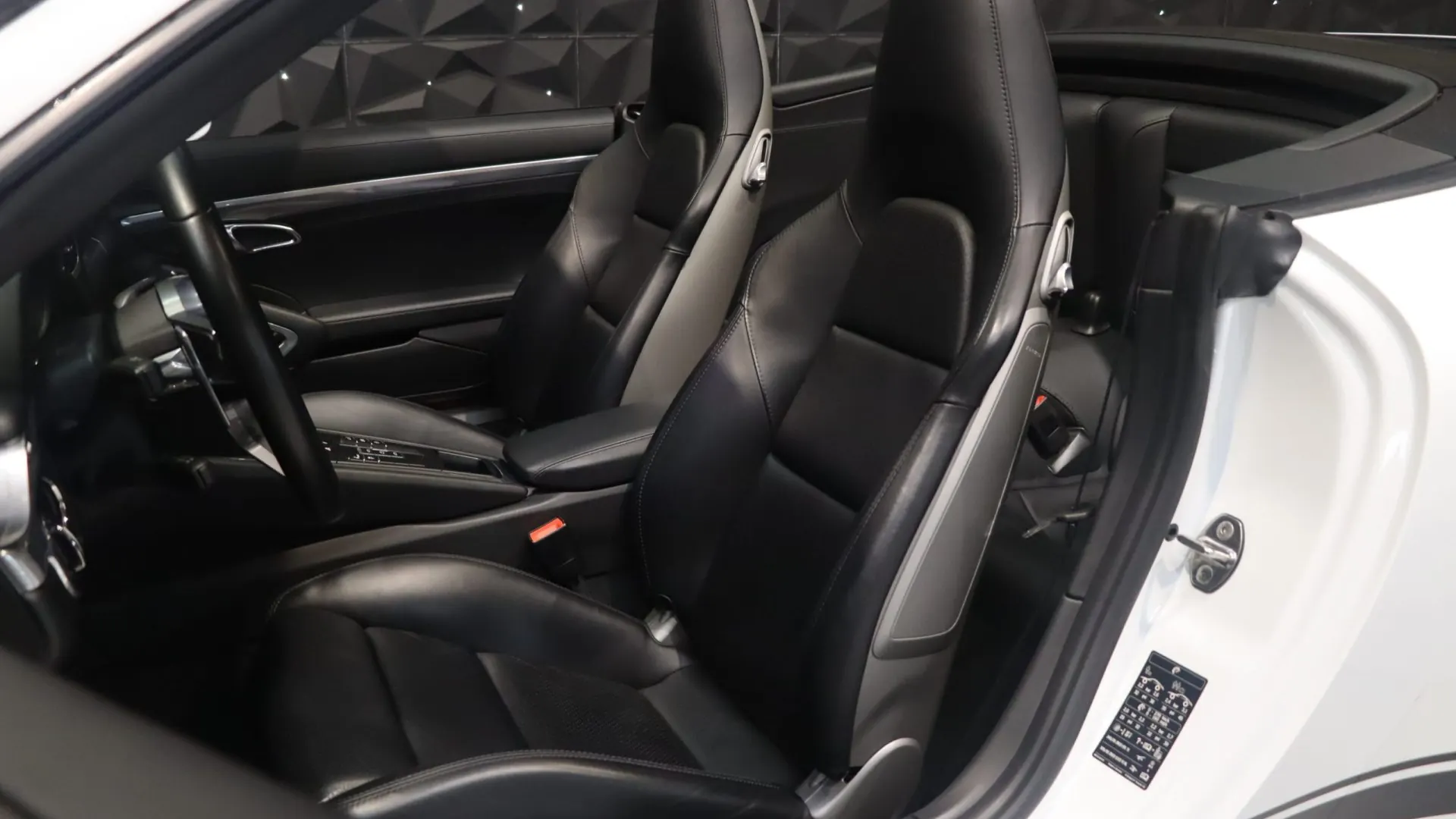Porsche 911 — photo 7