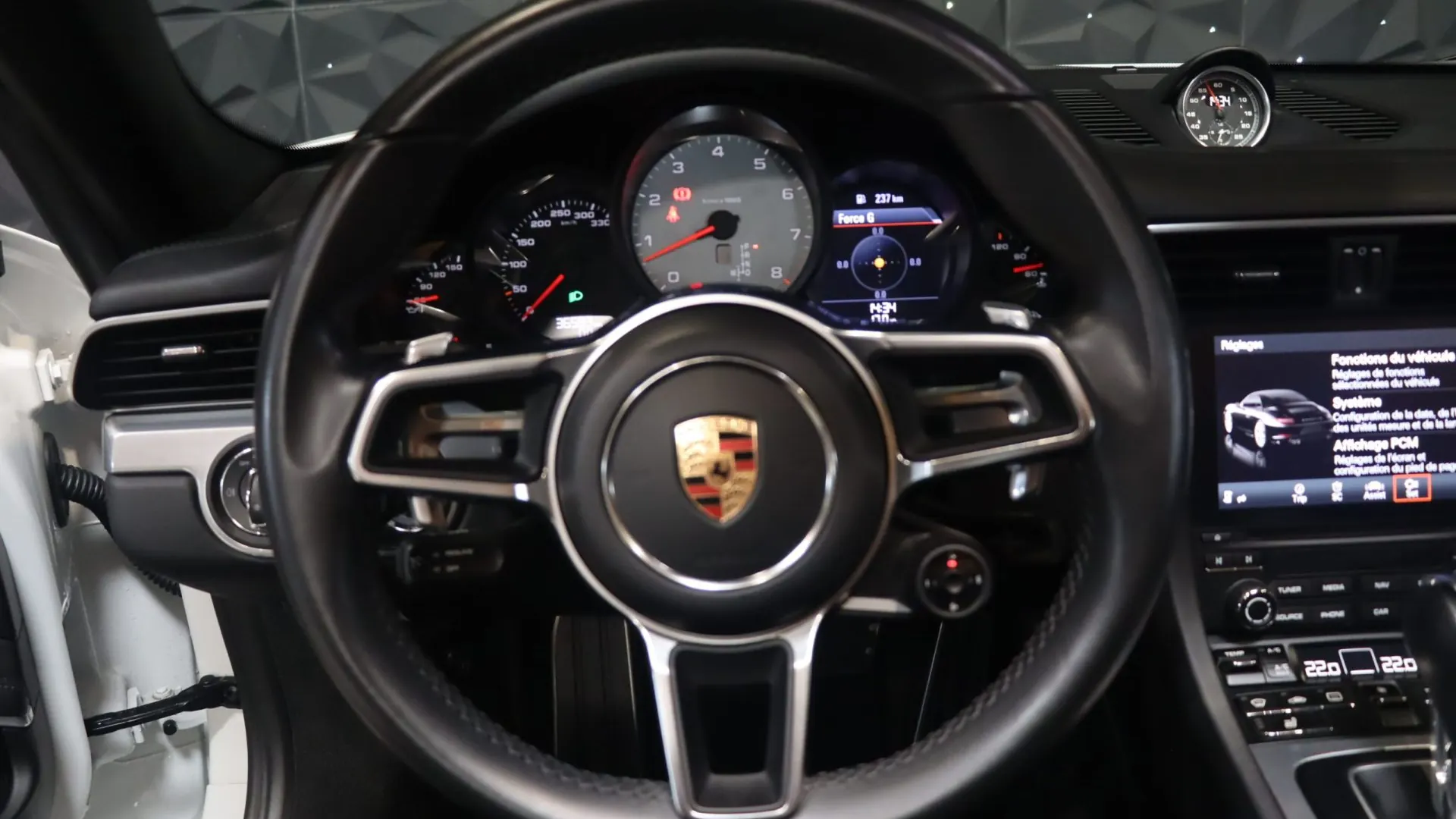 Porsche 911 — photo 10