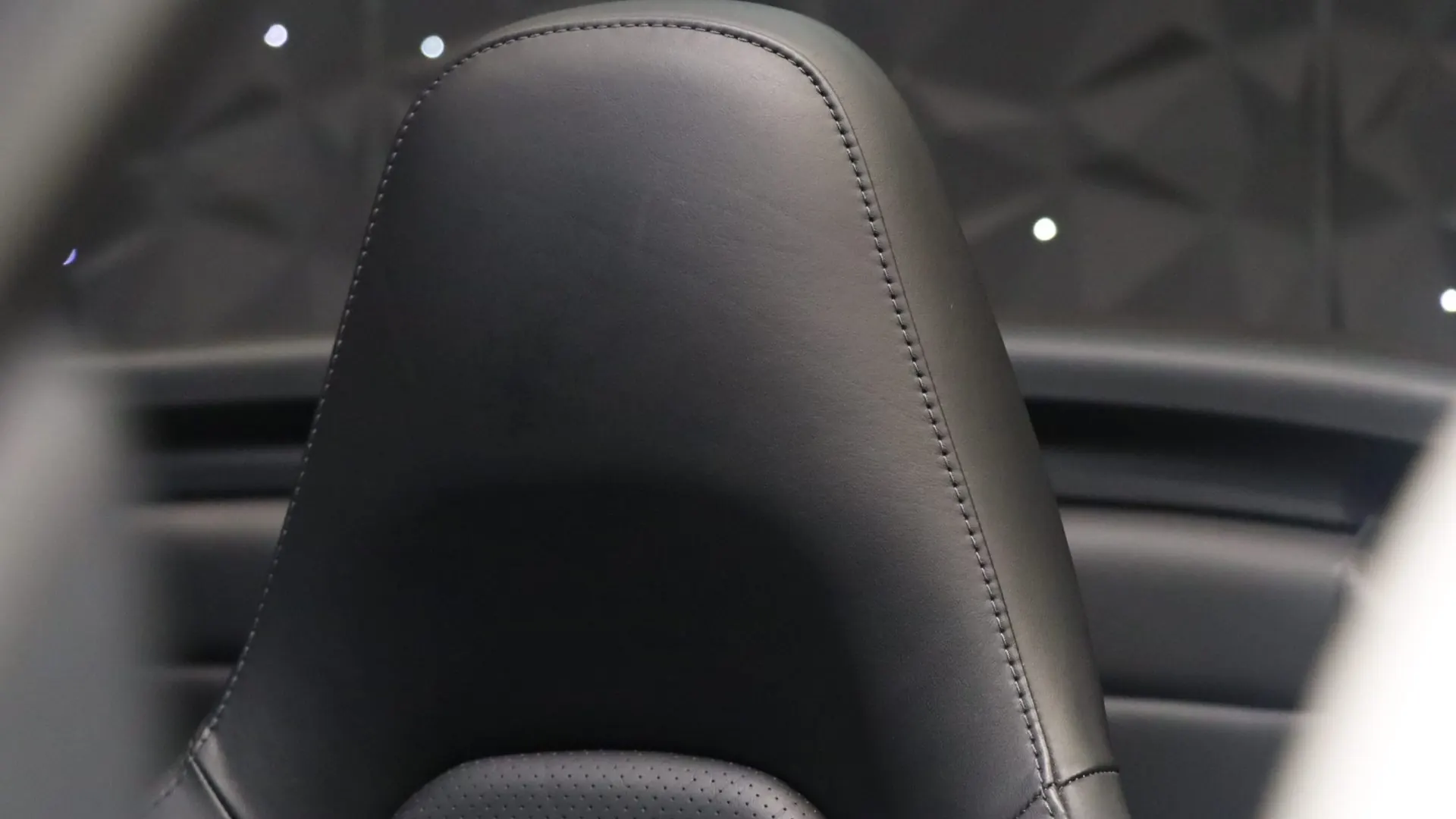 Porsche 911 — photo 35