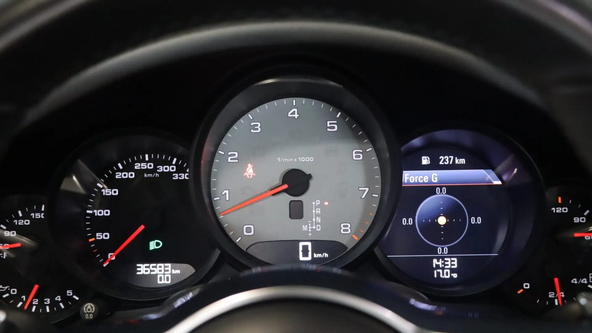 Porsche 911 — photo 24