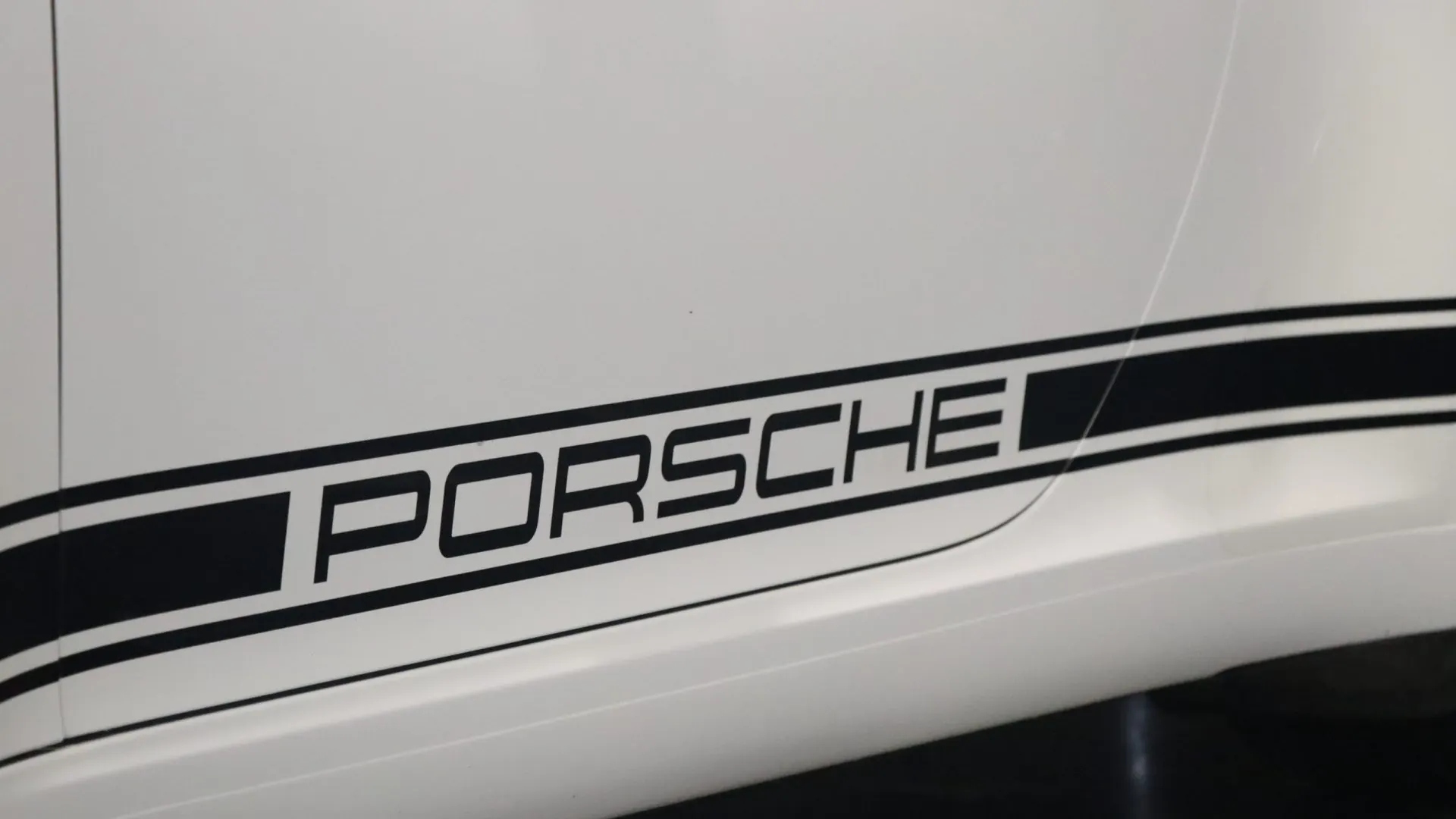 Porsche 911 — photo 44