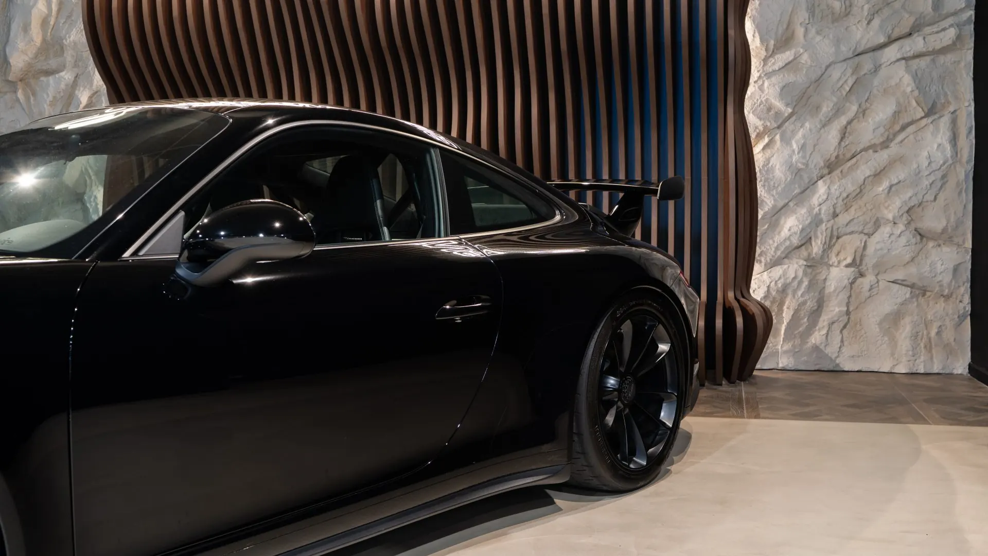 Porsche 911 — photo 42