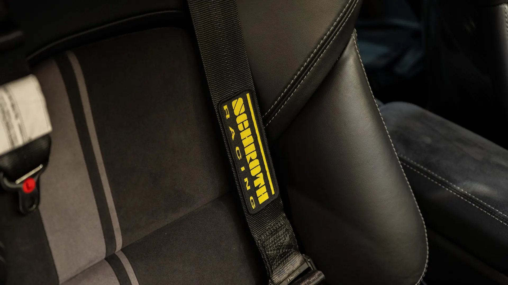 Porsche 911 — photo 33
