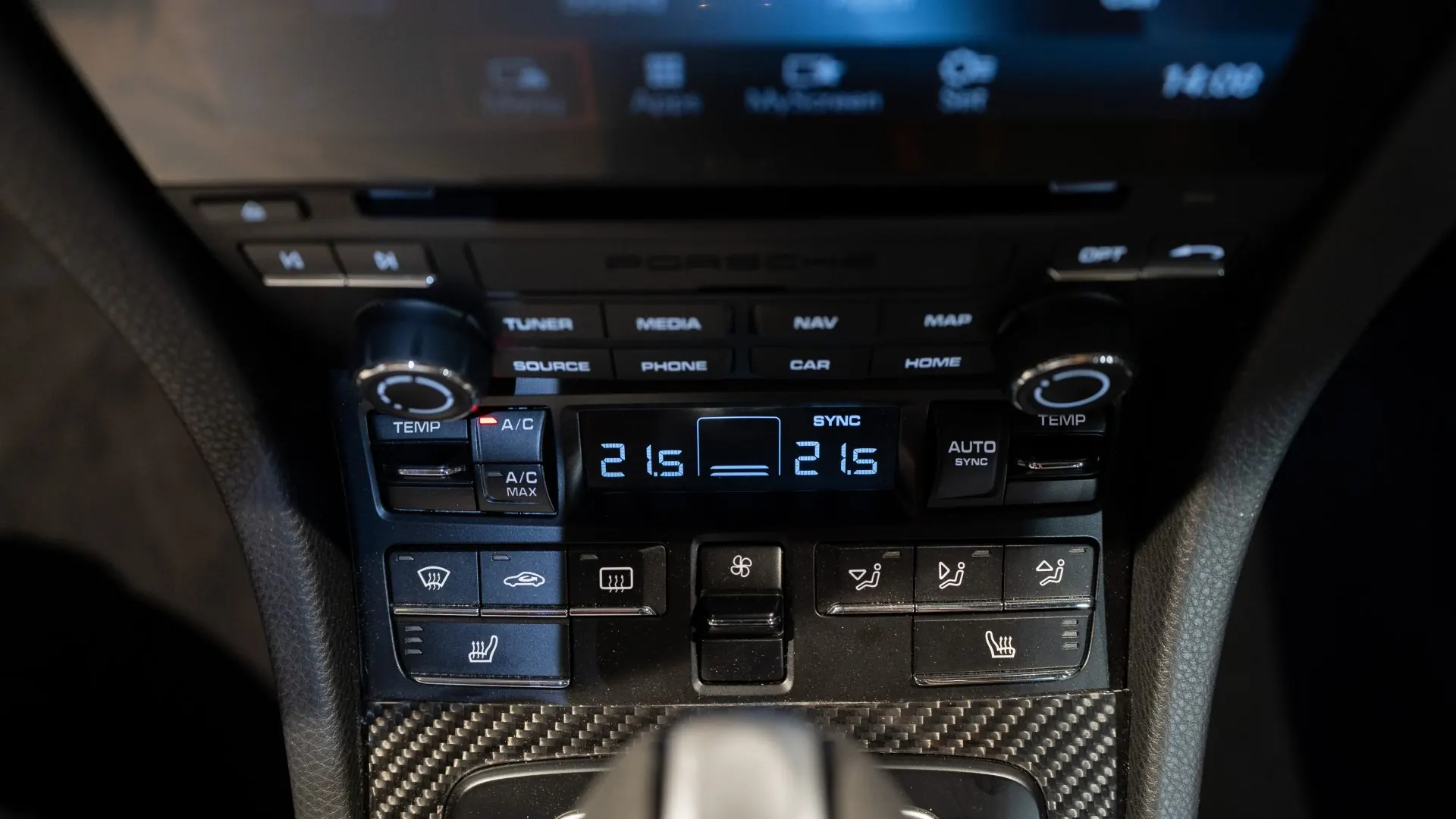 Porsche 911 — photo 32