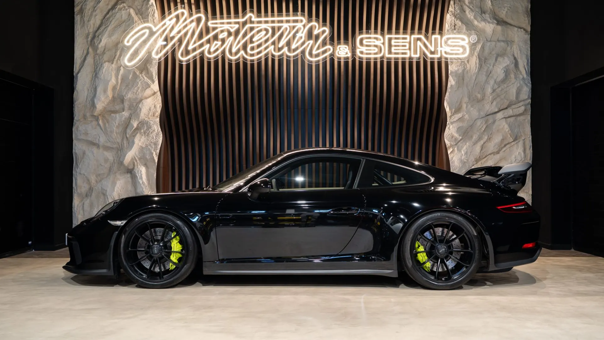 Porsche 911 — photo 5