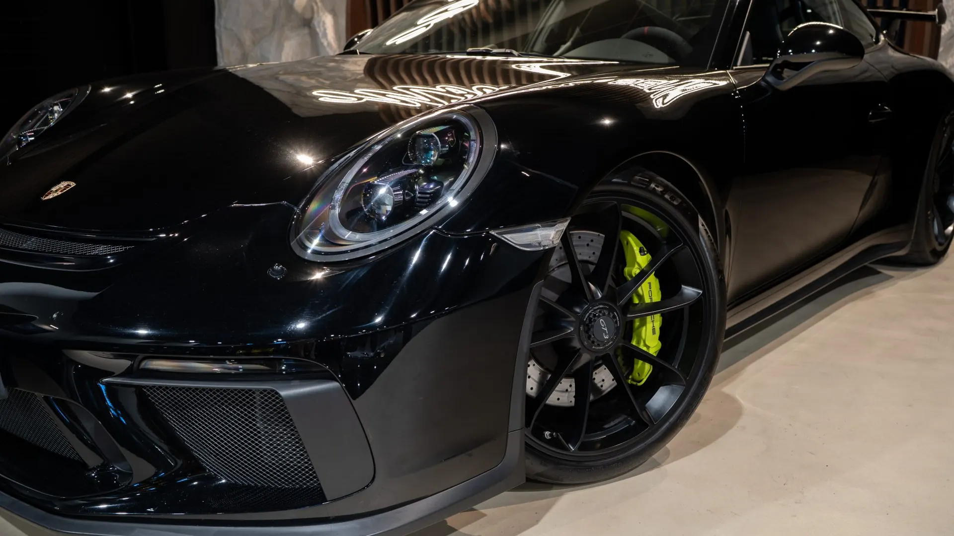 Porsche 911 — photo 40