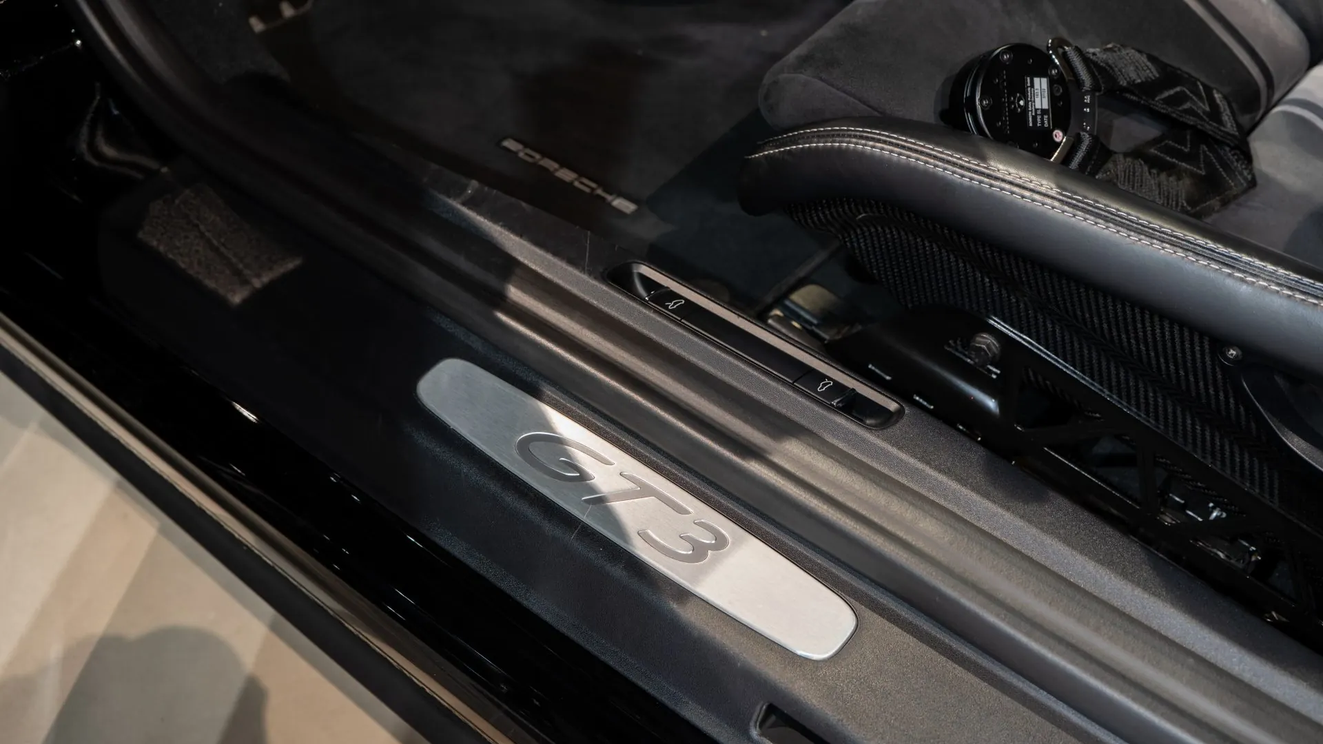 Porsche 911 — photo 11