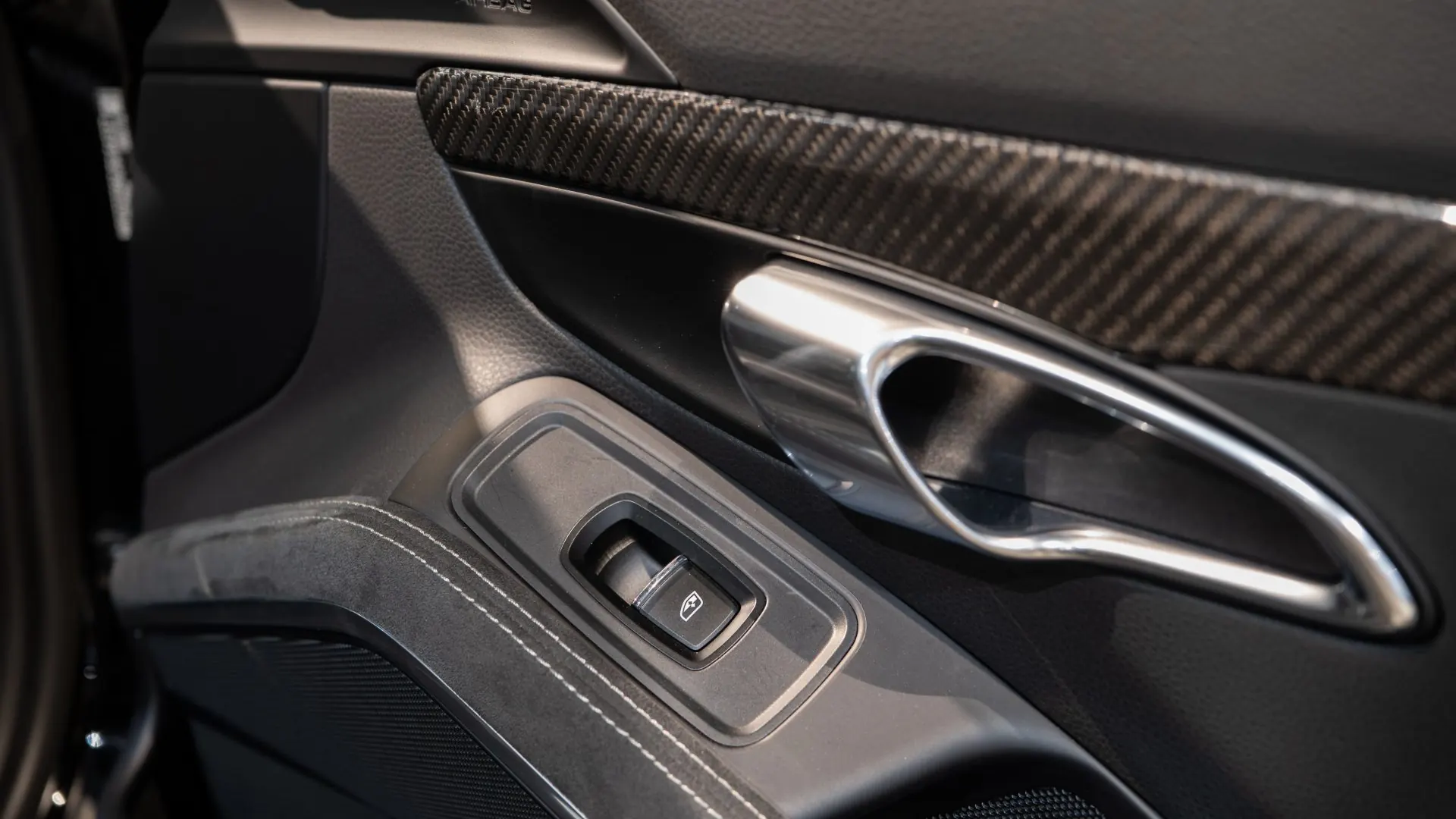 Porsche 911 — photo 14