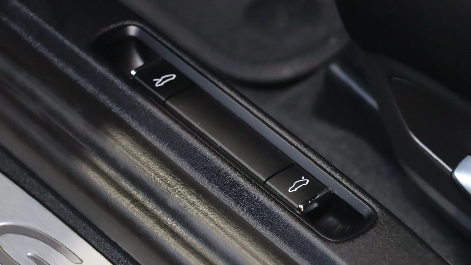 Porsche 911 — photo 13