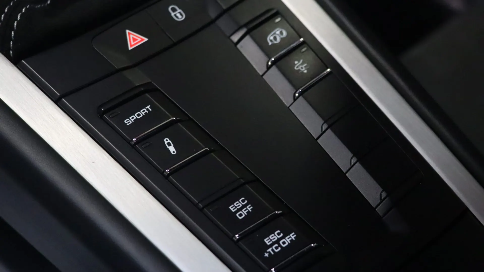 Porsche 911 — photo 27