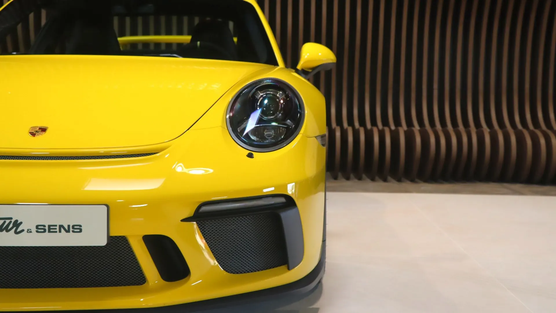 Porsche 911 — photo 34