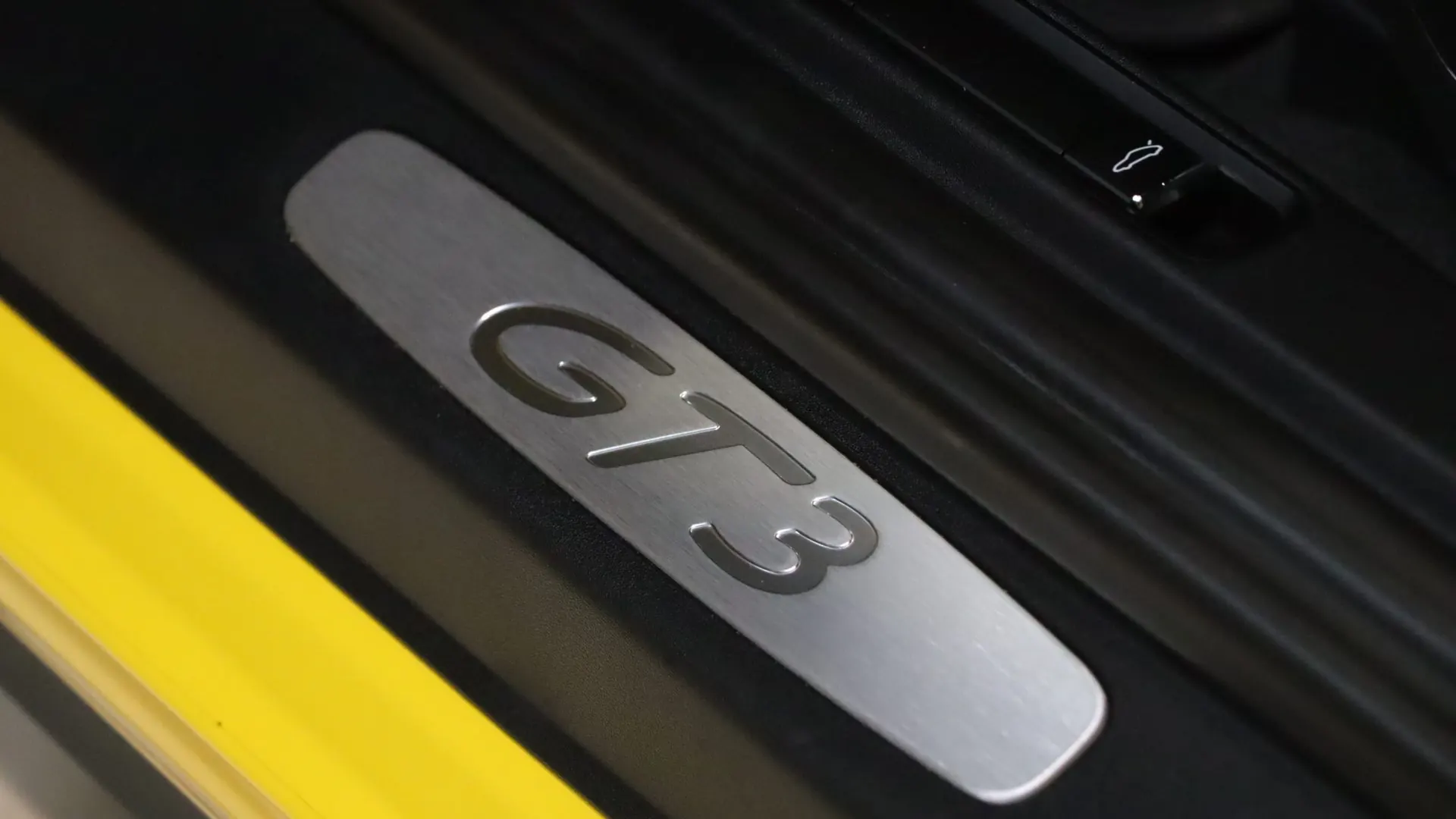 Porsche 911 — photo 12